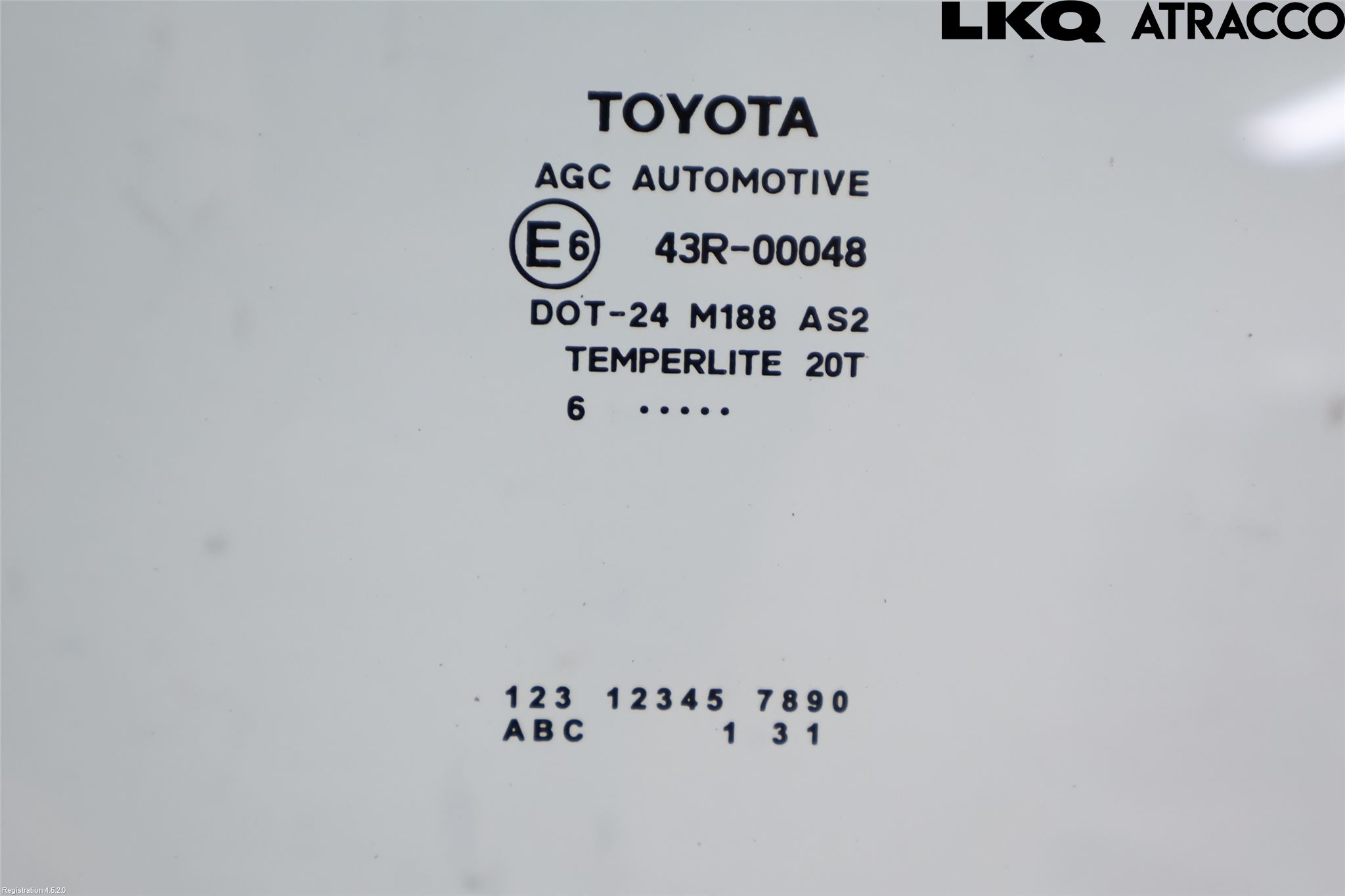 Toyota YARIS XP130 15-20 Dörruta Bak Vänster