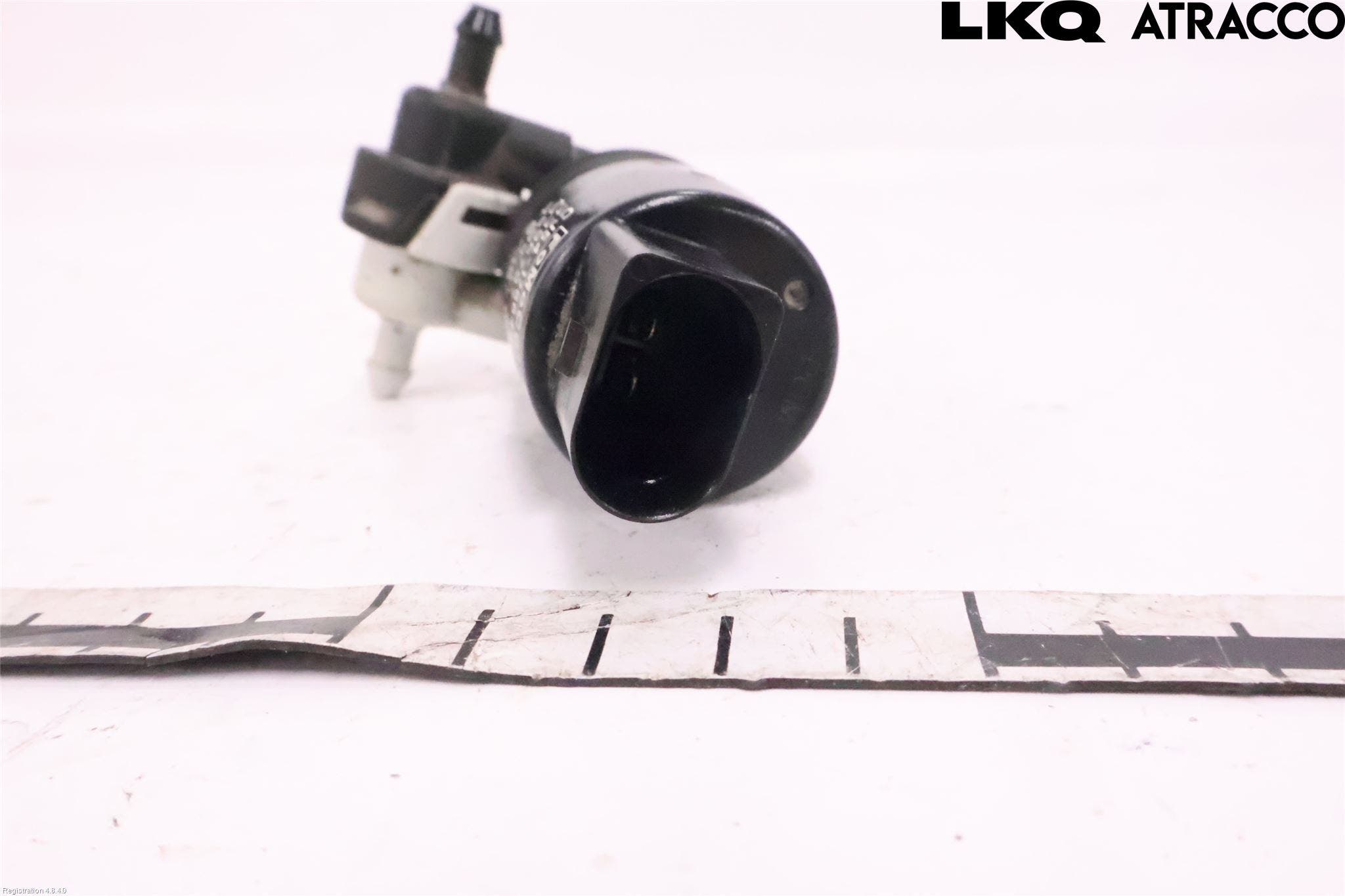 Ford KUGA 13-16 Spolarpump Vindruta