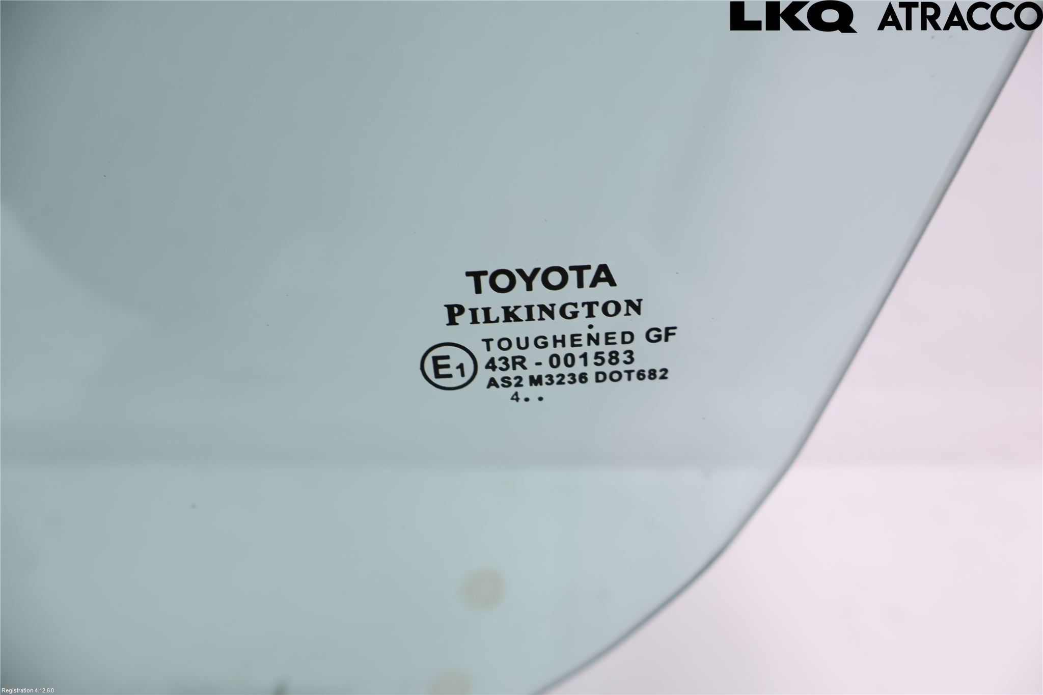Toyota YARIS XP130 15-20 Dörruta Fram Vänster
