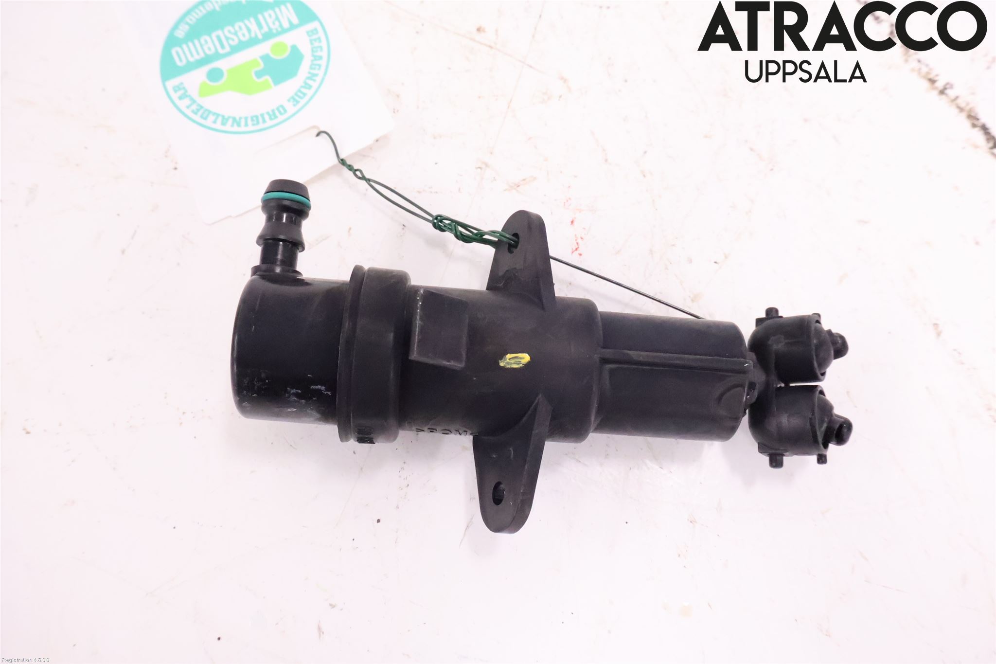 BMW X3 E83     03-10 Spolarmunstycke Strålkastare