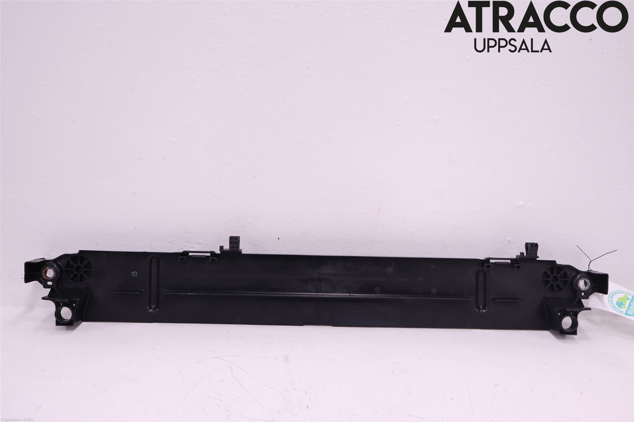 Toyota RAV4 13-18 Kylarfäste-Ram-Balk