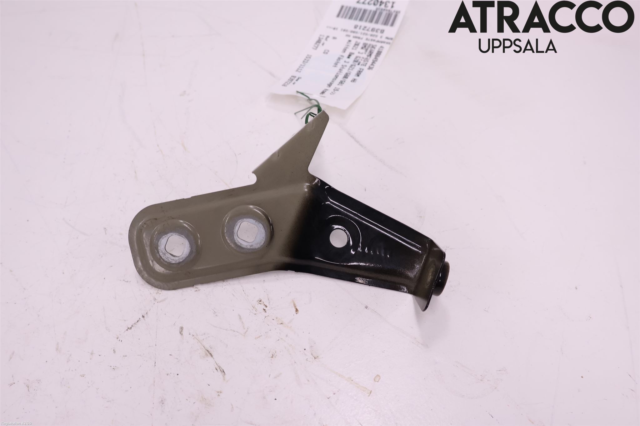 BMW 3 G20/G21/G80/G81 19- Skärmfäste Fram Hö