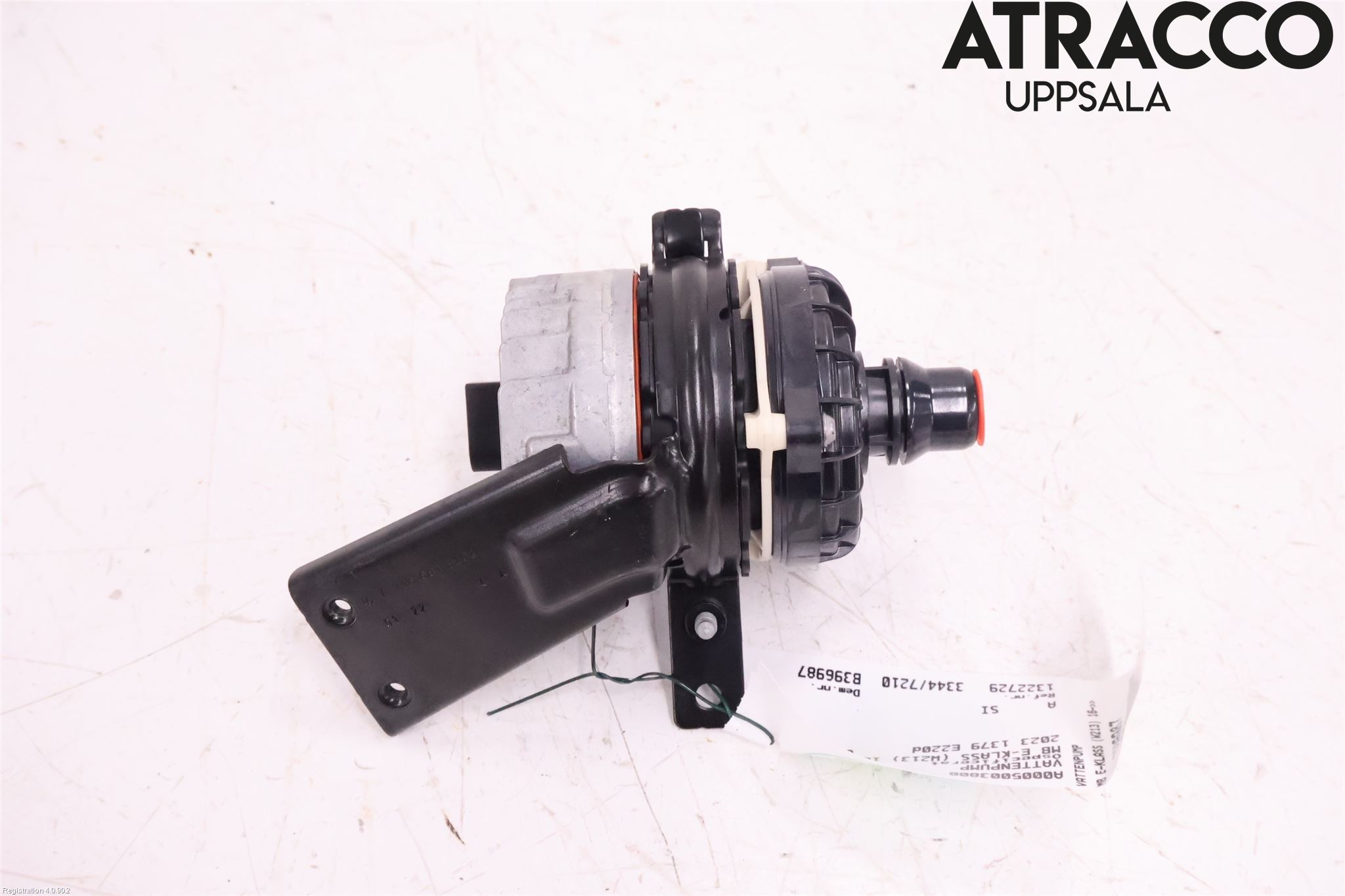 Mercedes-Benz MB E-KLASS (W213) 16-23 Vattenpump