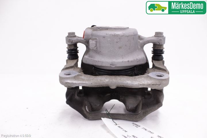 BMW 5 G30/G31/F90 17-23 Bromsok Fram Höger