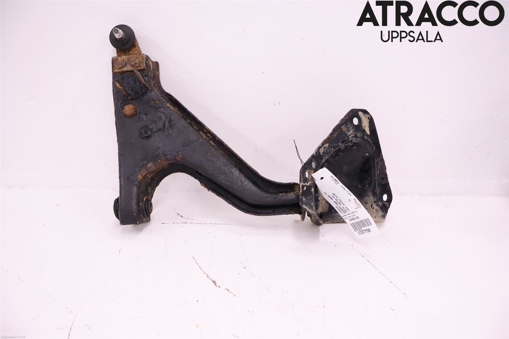 Volvo 240 88-93 Bärarm Fram Undre Hö