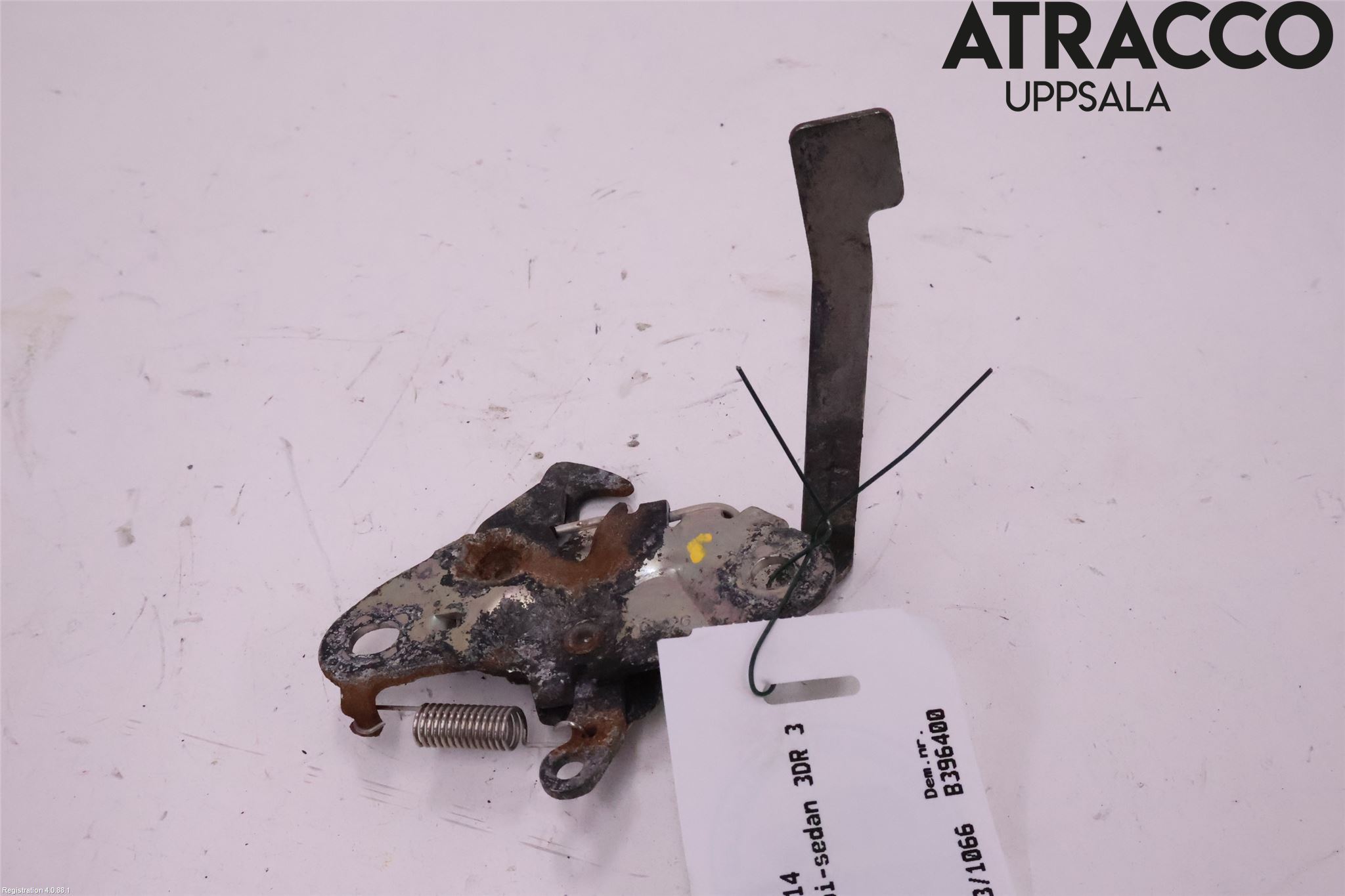 Toyota AYGO 06-14 Huvlås