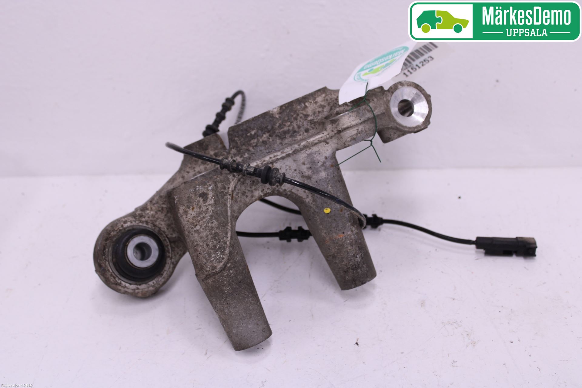 Opel INSIGNIA 17- Hjullagerhus-Spindel Hö B