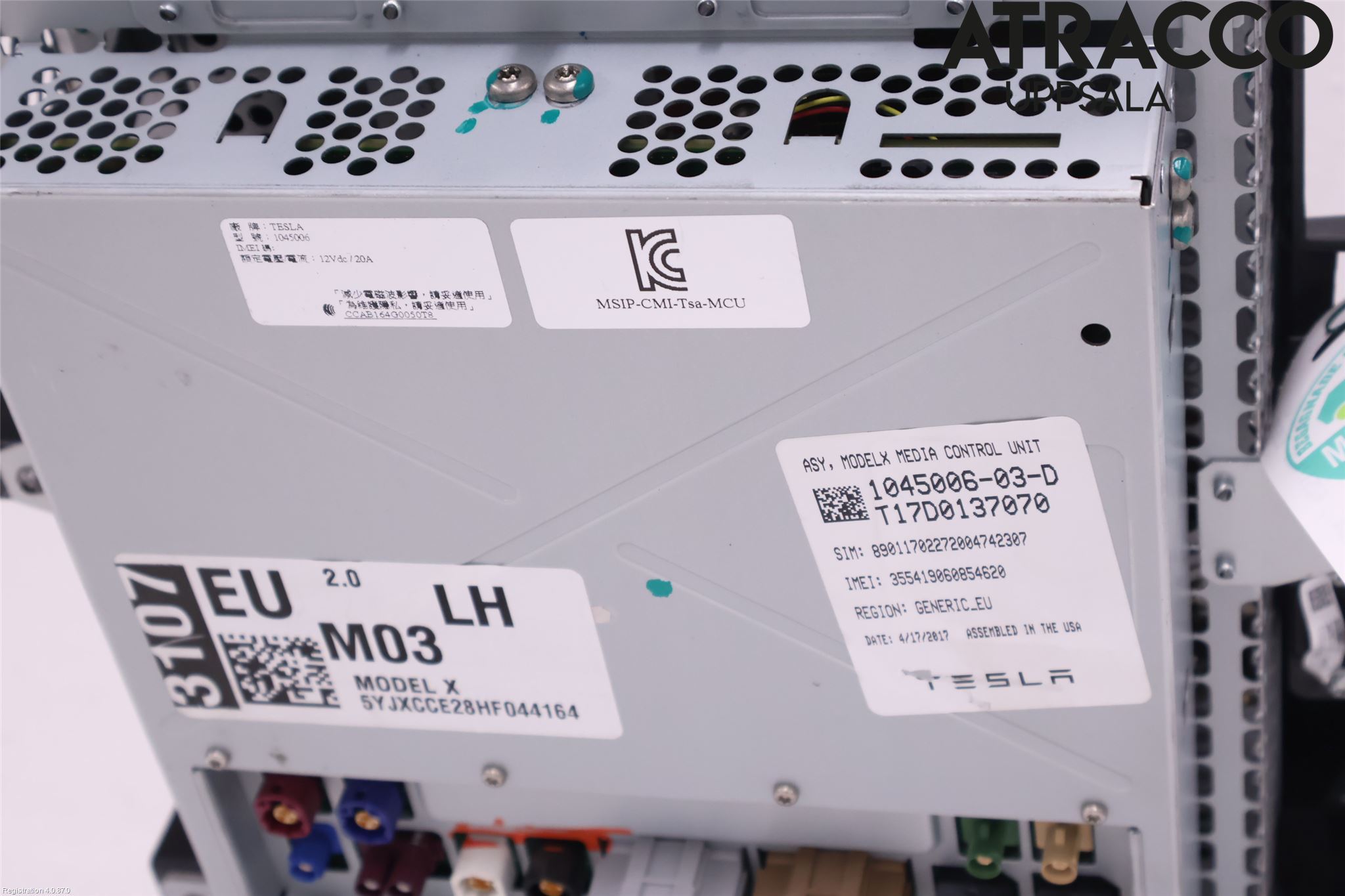 Tesla MODEL X 16- Bildskärm