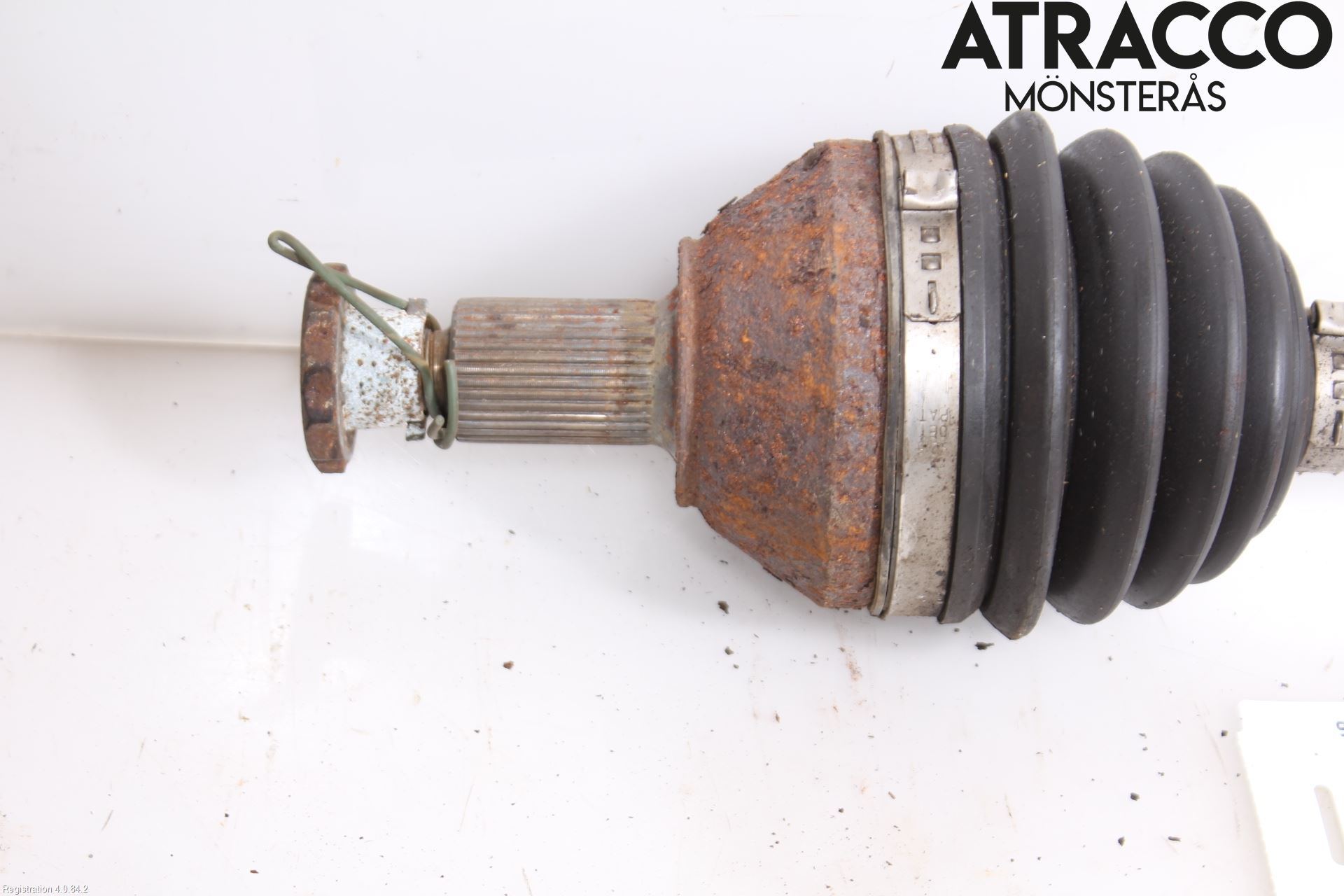 Volkswagen VW POLO 10-17 Drivaxel Fram Vänster