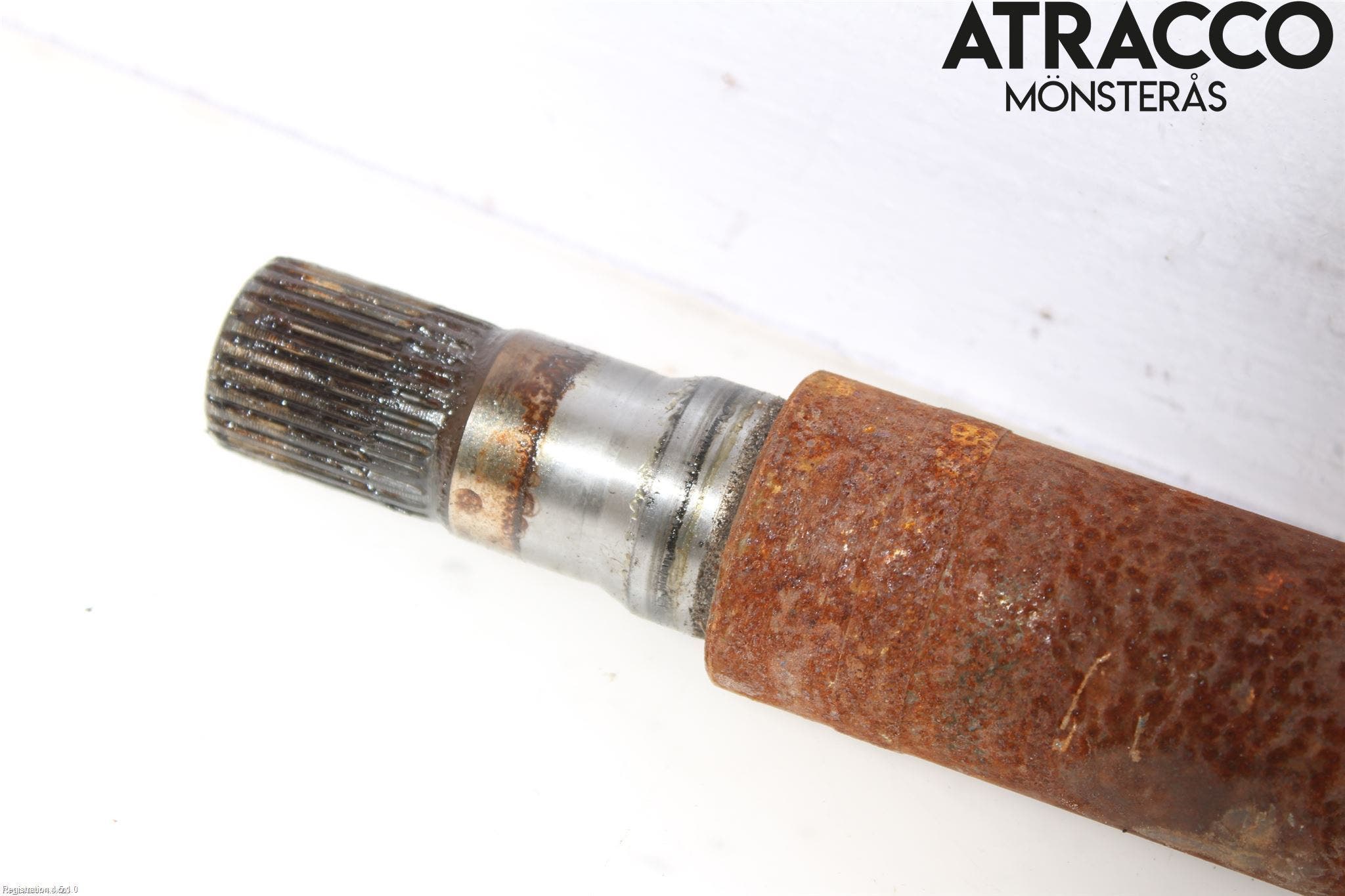 Ford FOCUS 15-18 Drivaxel Fram Höger