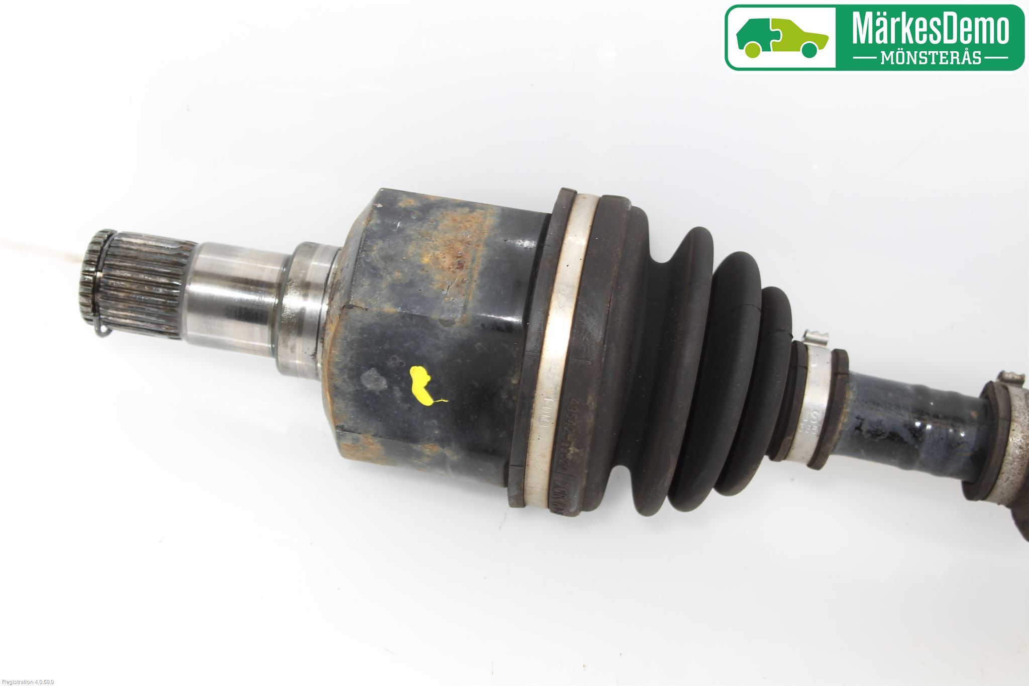 Hyundai i40 08-15 Drivaxel Fram Vänster