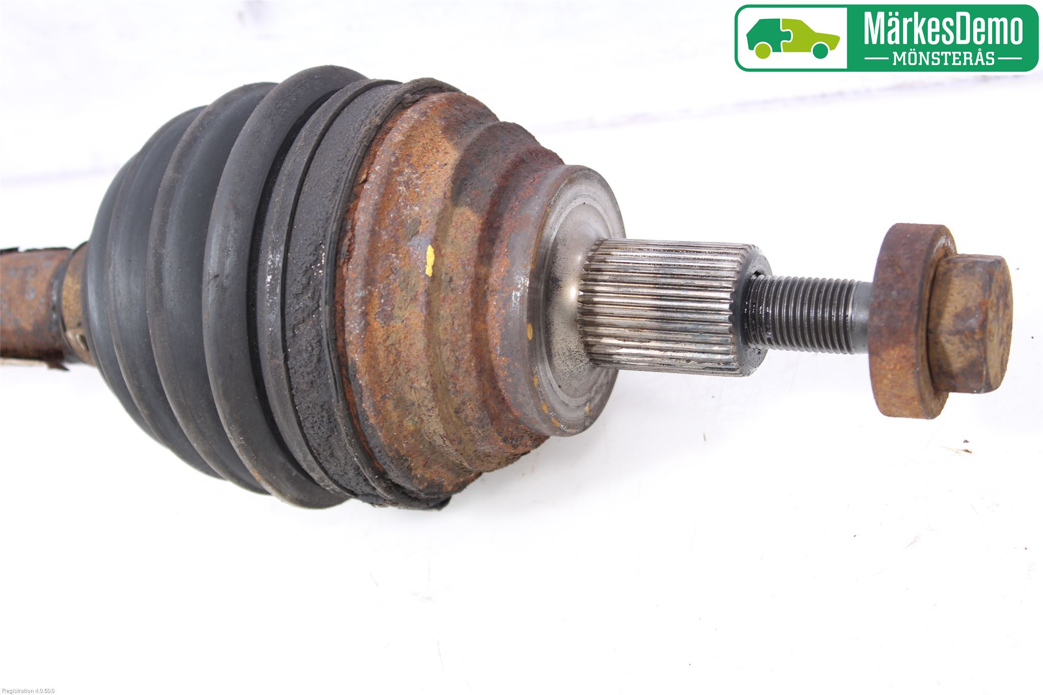 Audi A3/S3     04-05 Drivaxel Fram Vänster