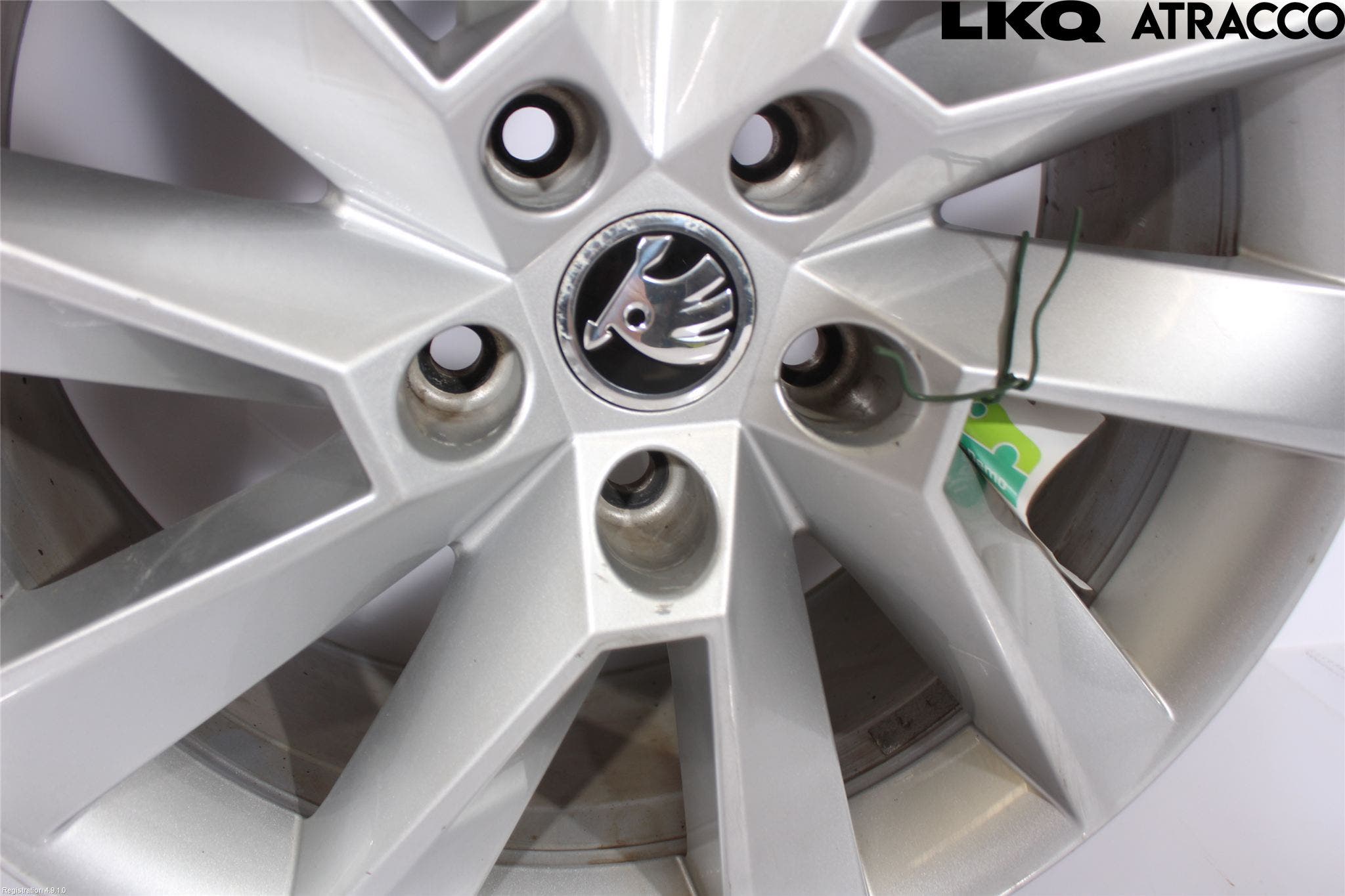 Skoda SUPERB 16-24 Fälg Aluminium