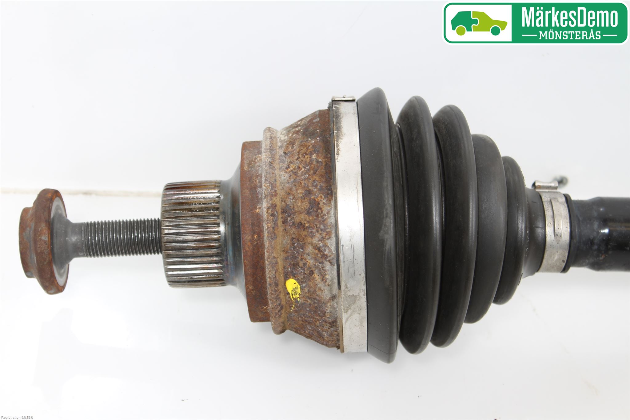 Audi A4/S4 08-11 Drivaxel Fram Vänster