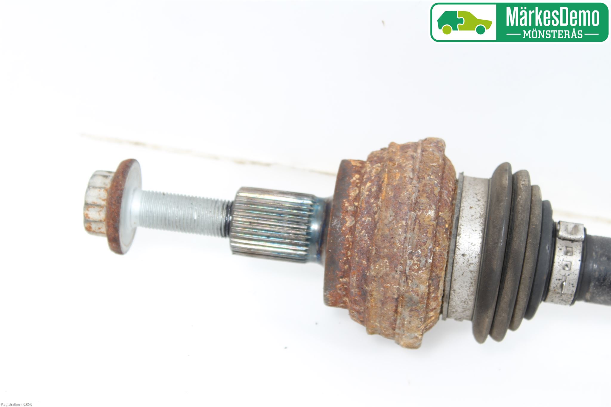 Volkswagen VW TIGUAN 16-24 Drivaxel Bak Vänster