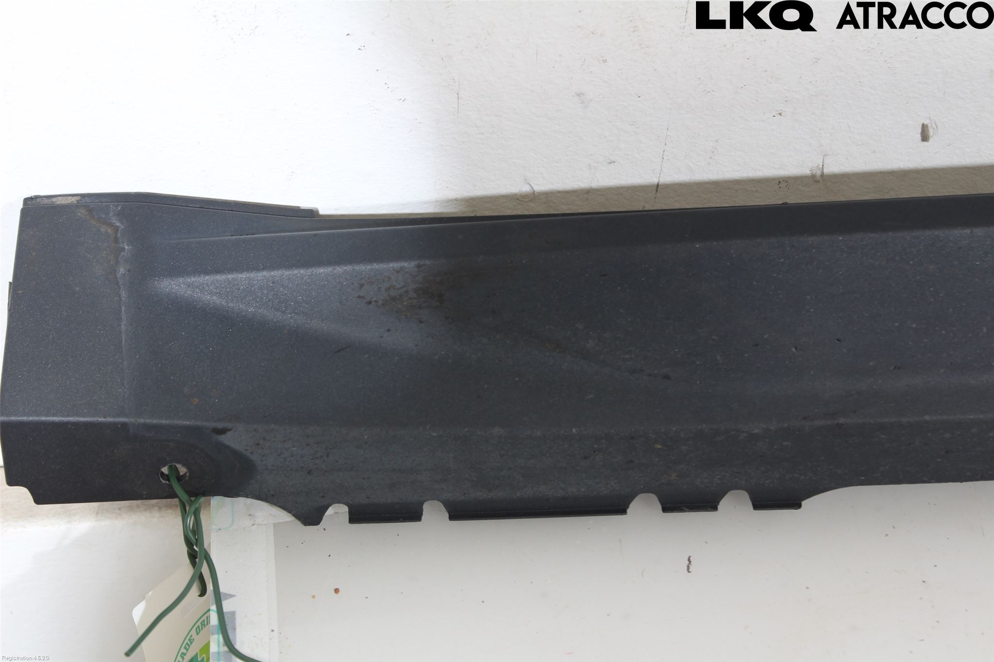 Audi A4/S4 B9 16-19 Sidokjol Vä