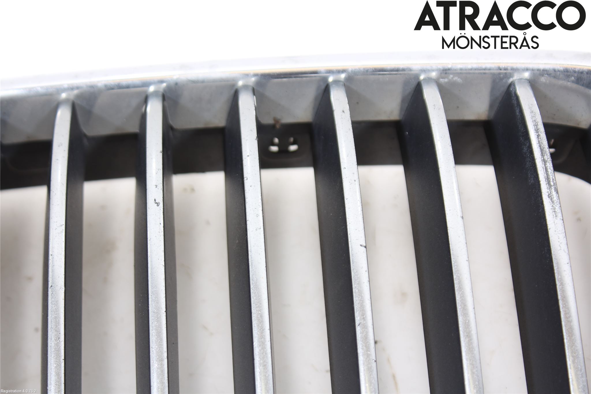 BMW 5 F10/F11/F18 09-17 Grilldel Höger