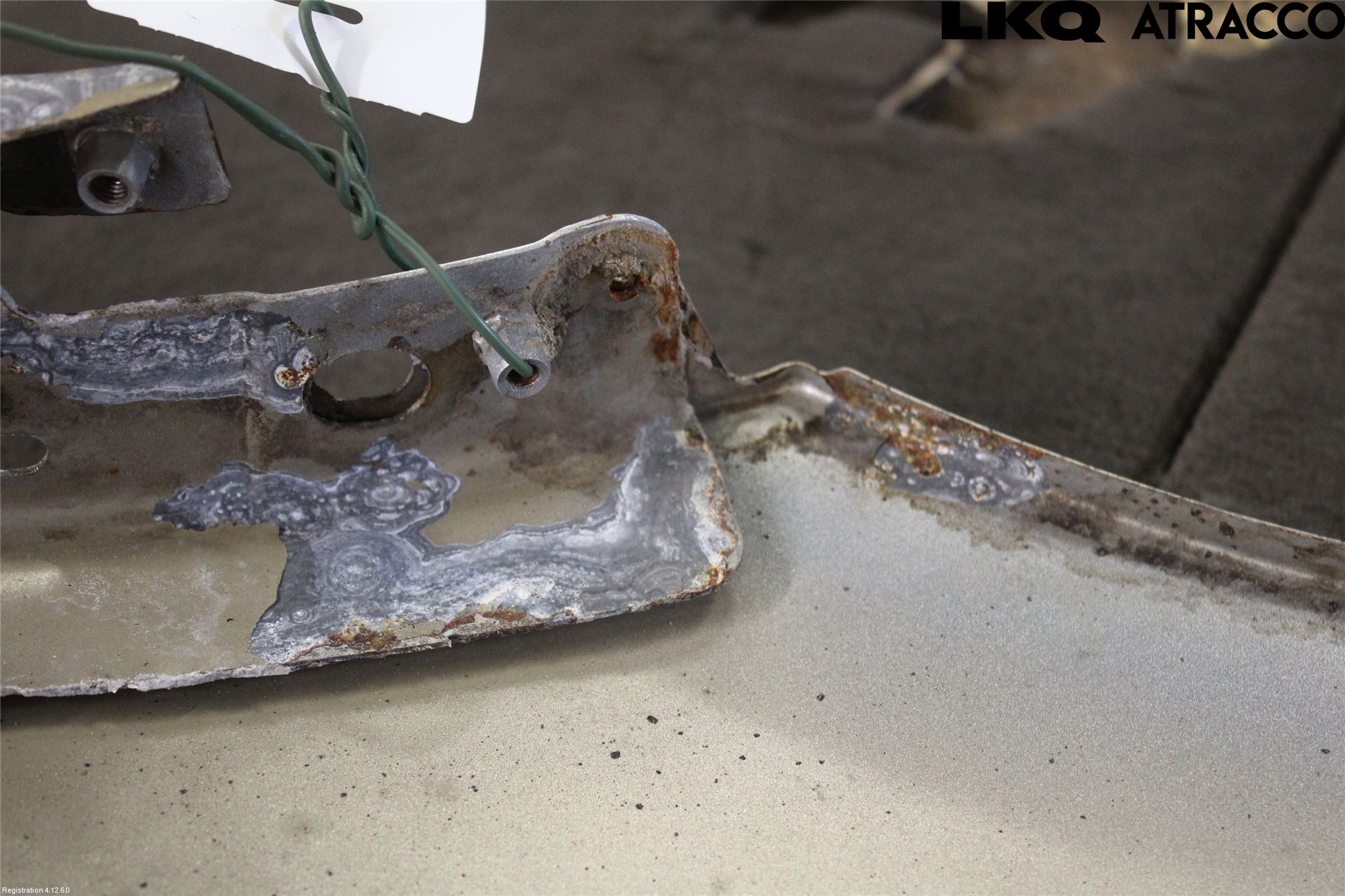 Citroen BERLINGO 08-18 Skärm Fram Vänster