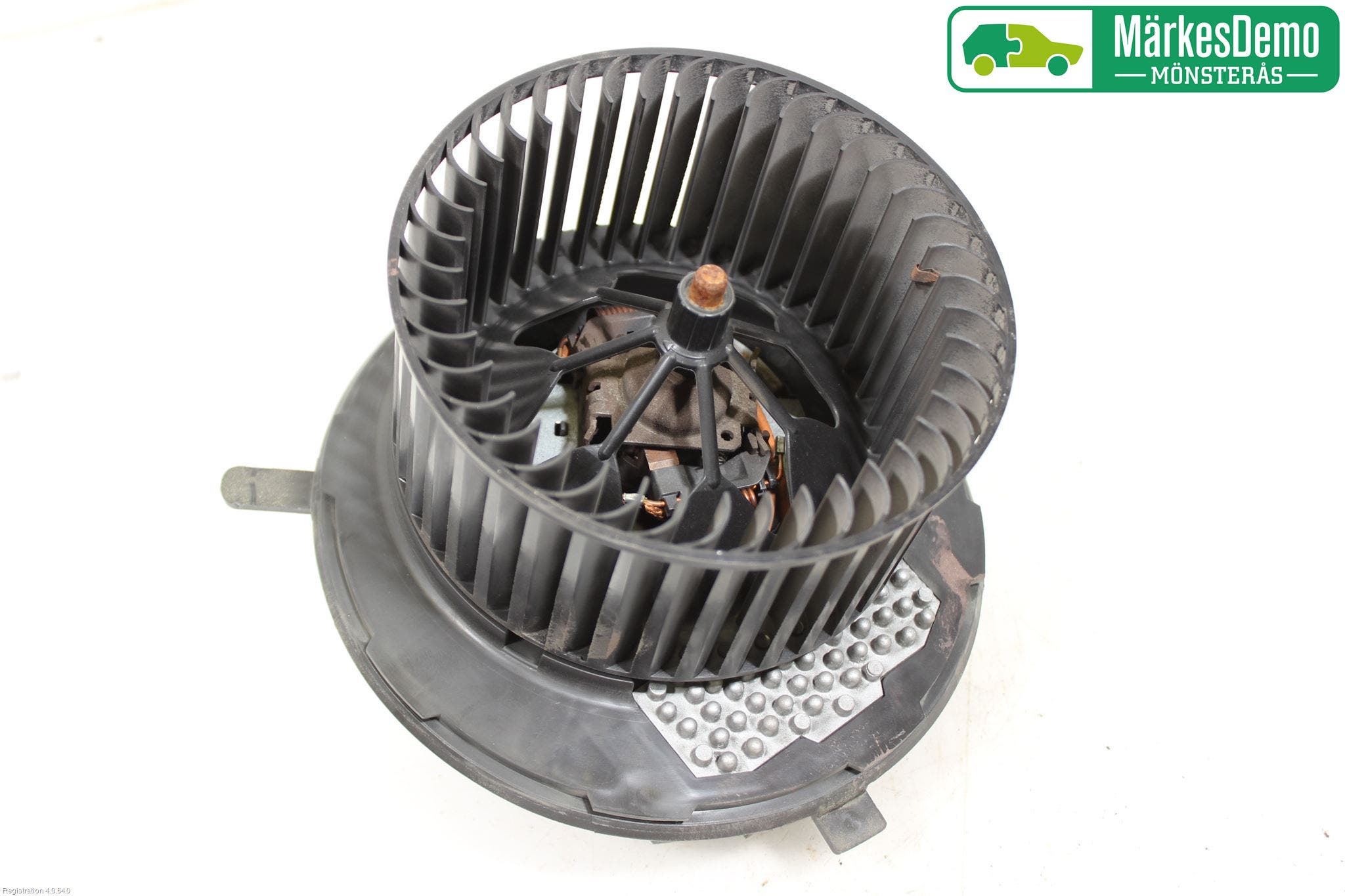 Volkswagen VW PASSAT 11-14 Värmefläkt