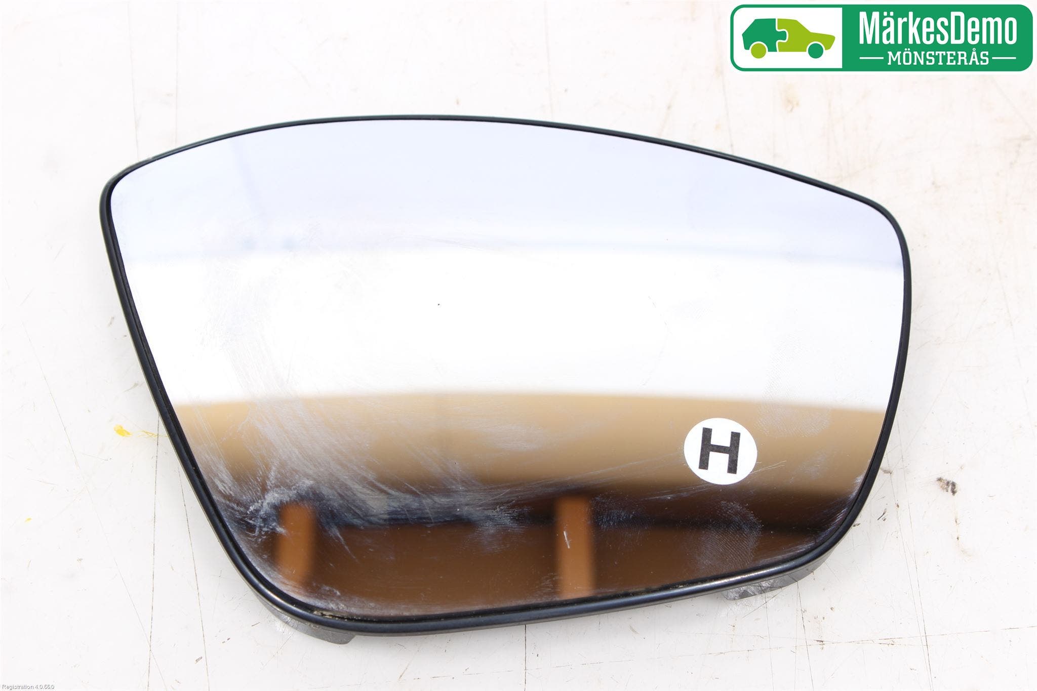 Peugeot 2008 13-20 Spegelglas Hö
