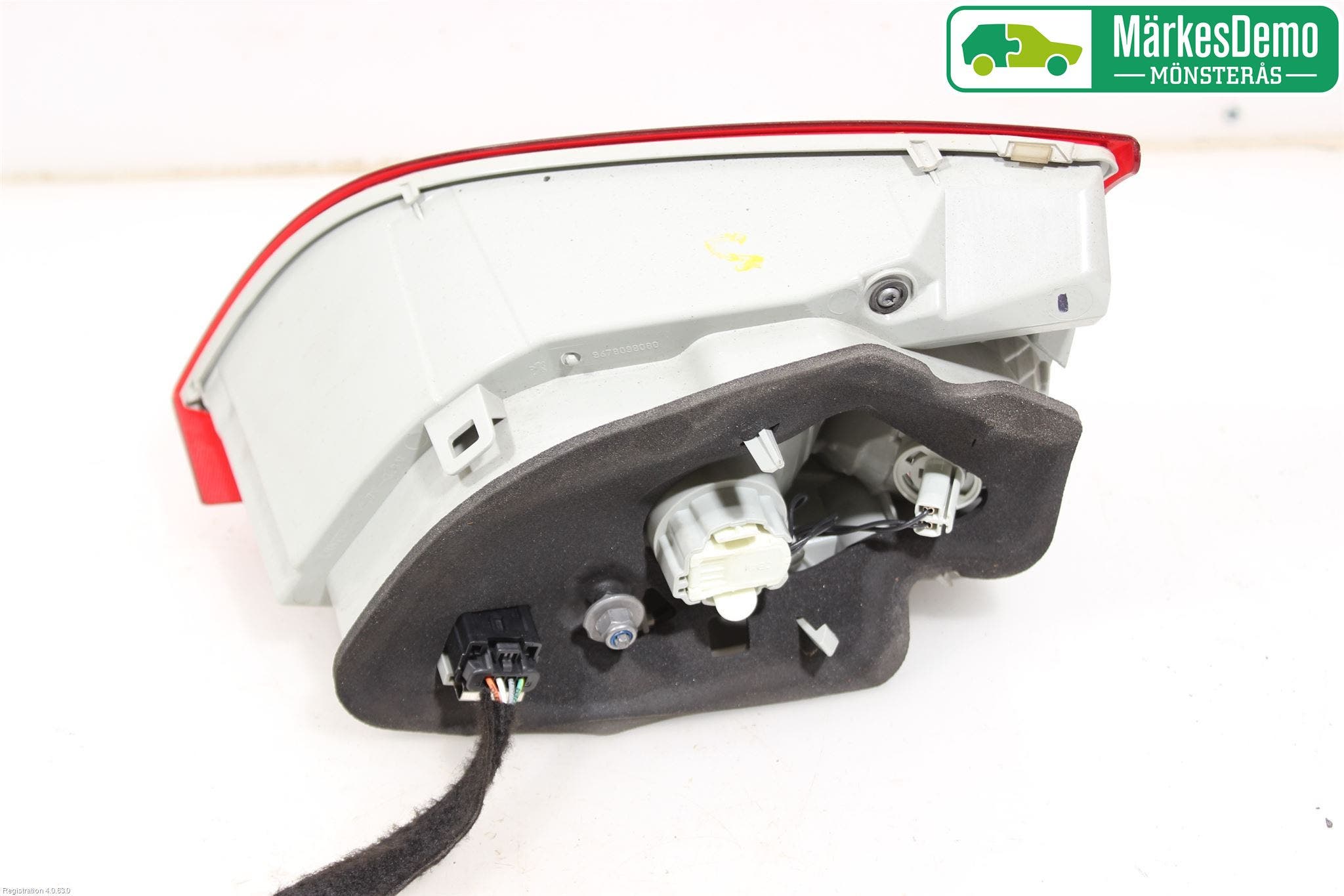 Peugeot 308 14-21 Bakljus Lucka Vä