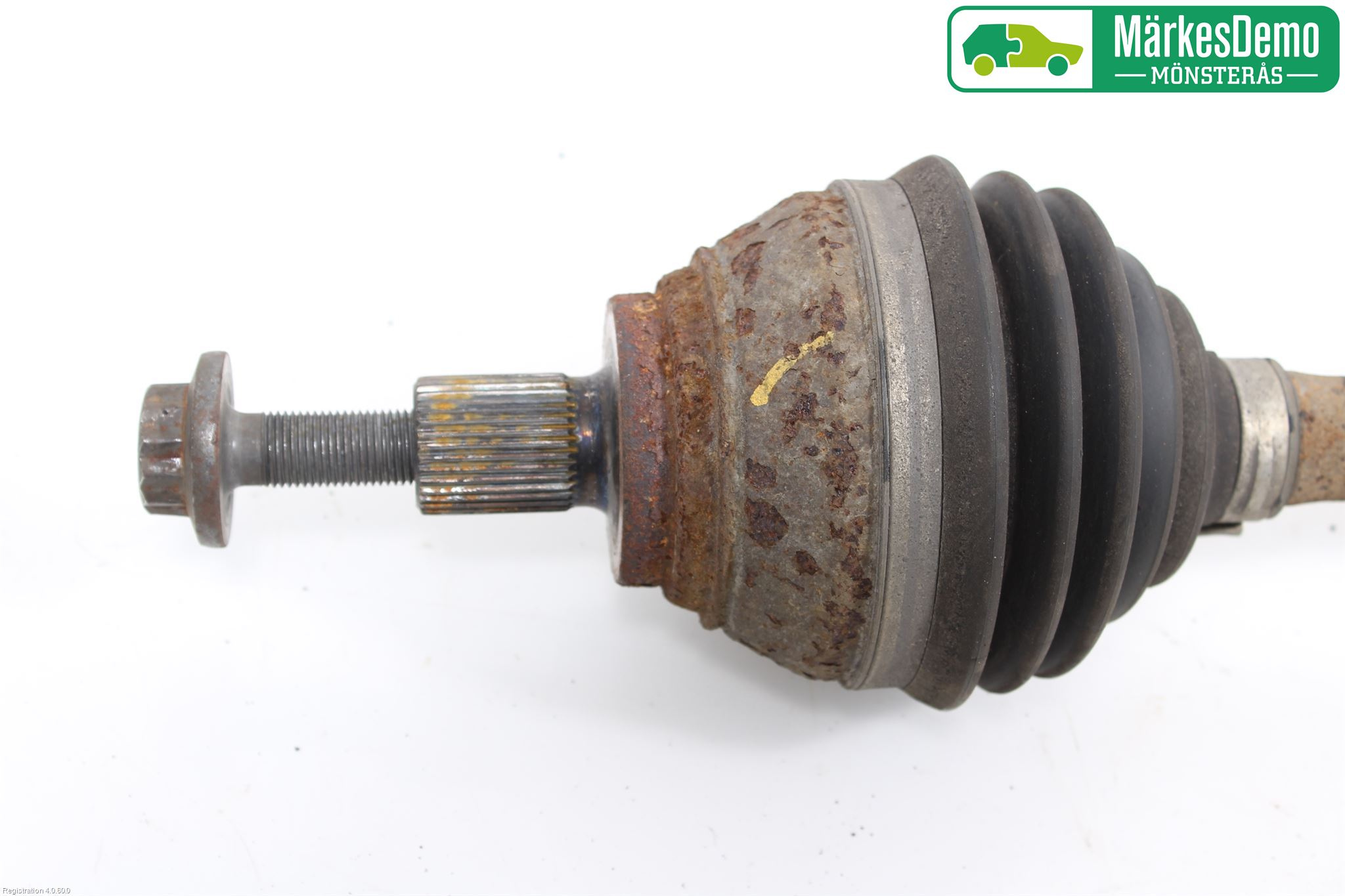 Volkswagen VW PASSAT 15-19 Drivaxel Fram Vänster