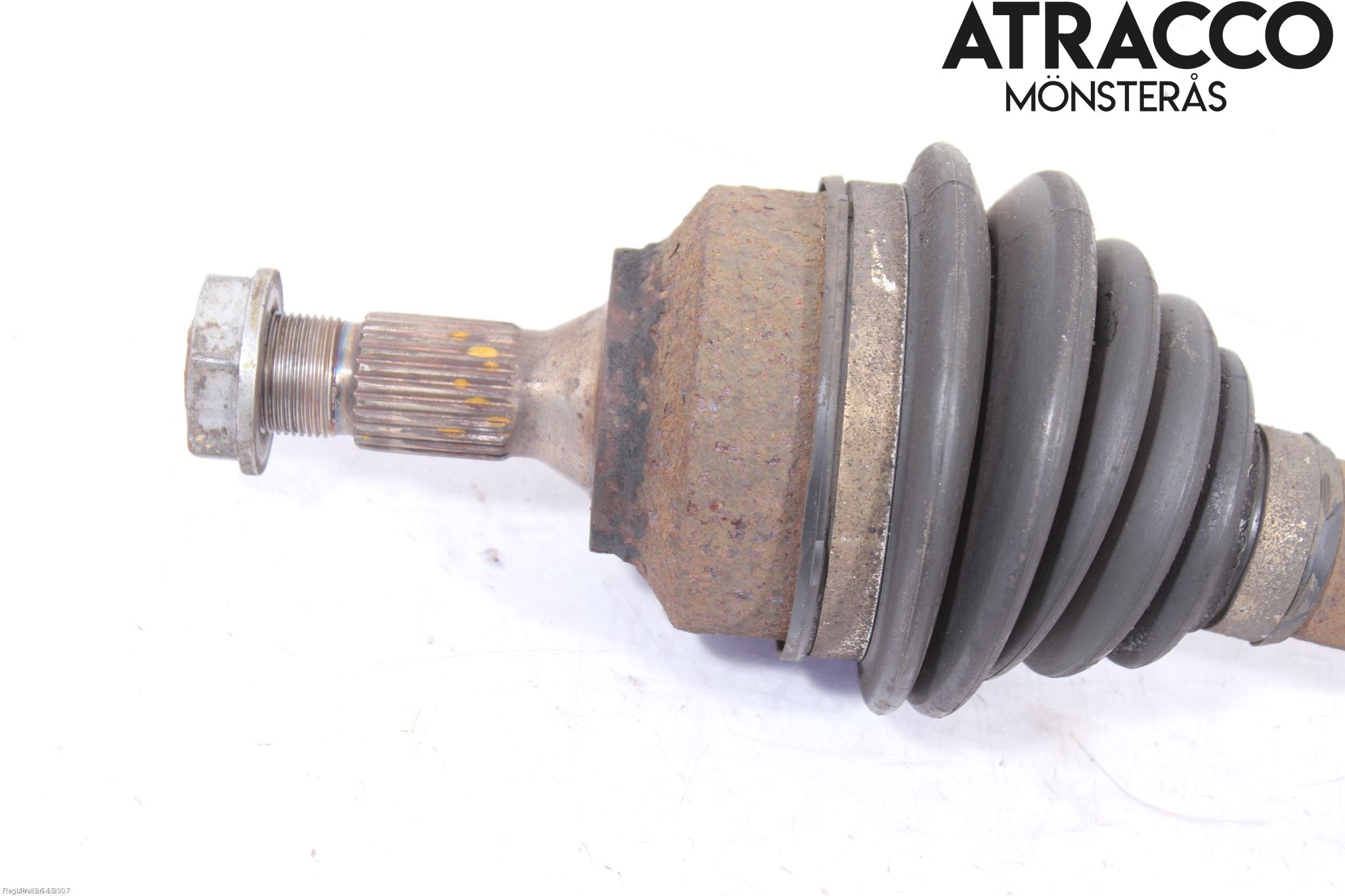 Peugeot 307     05-08 Drivaxel Fram Vänster