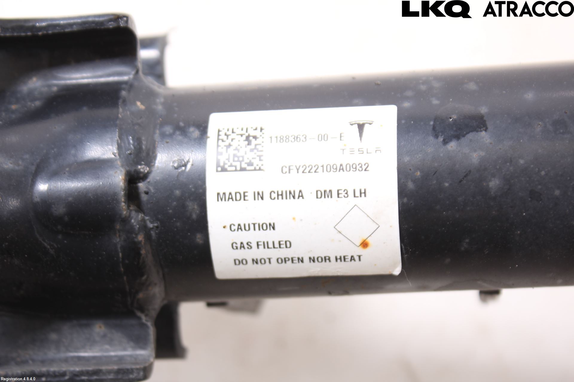 Tesla MODEL Y 21- Fjäderben Fram Vänster