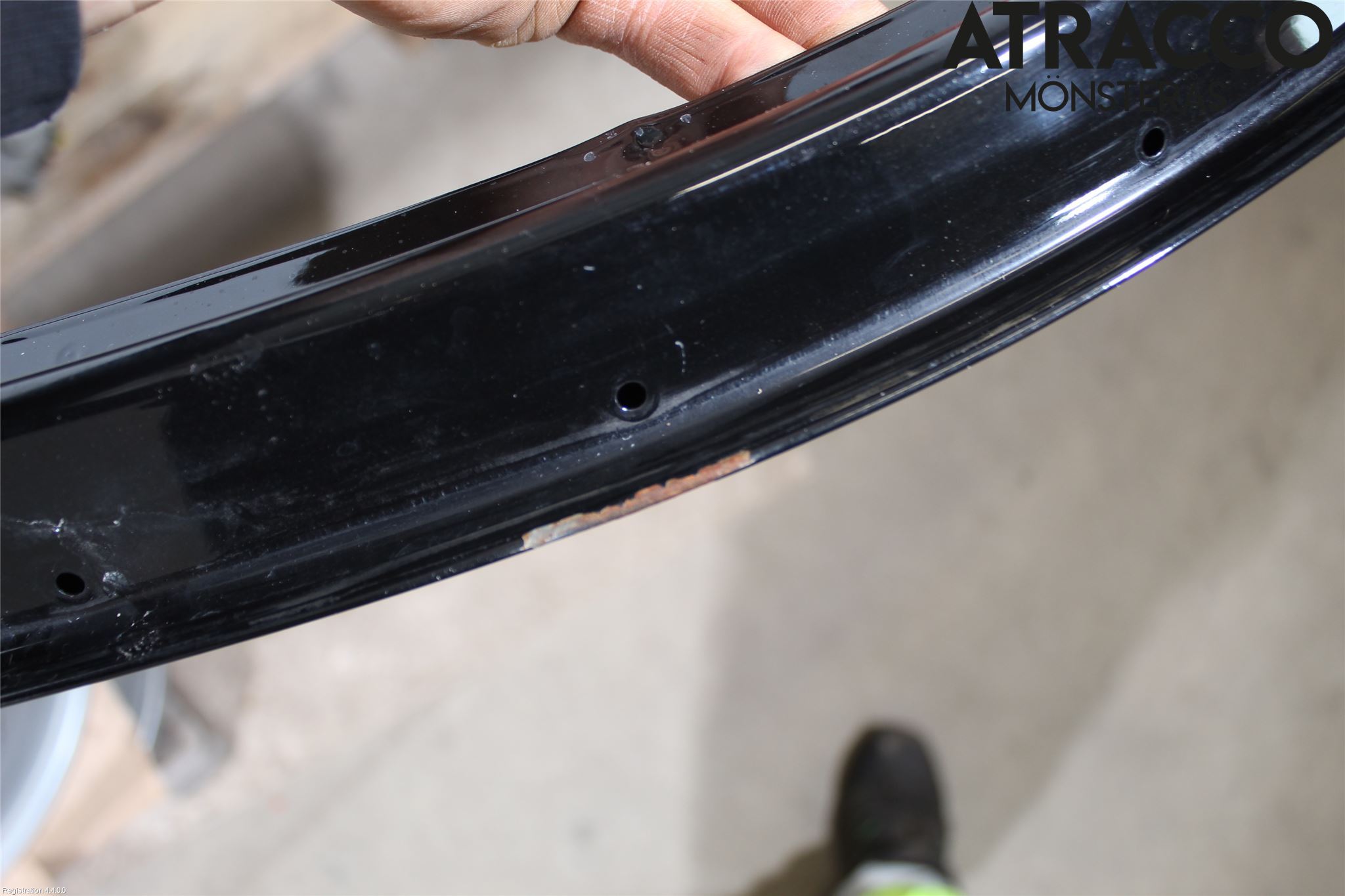 Nissan NAVARA 05-16 Dörr Fram Vänster