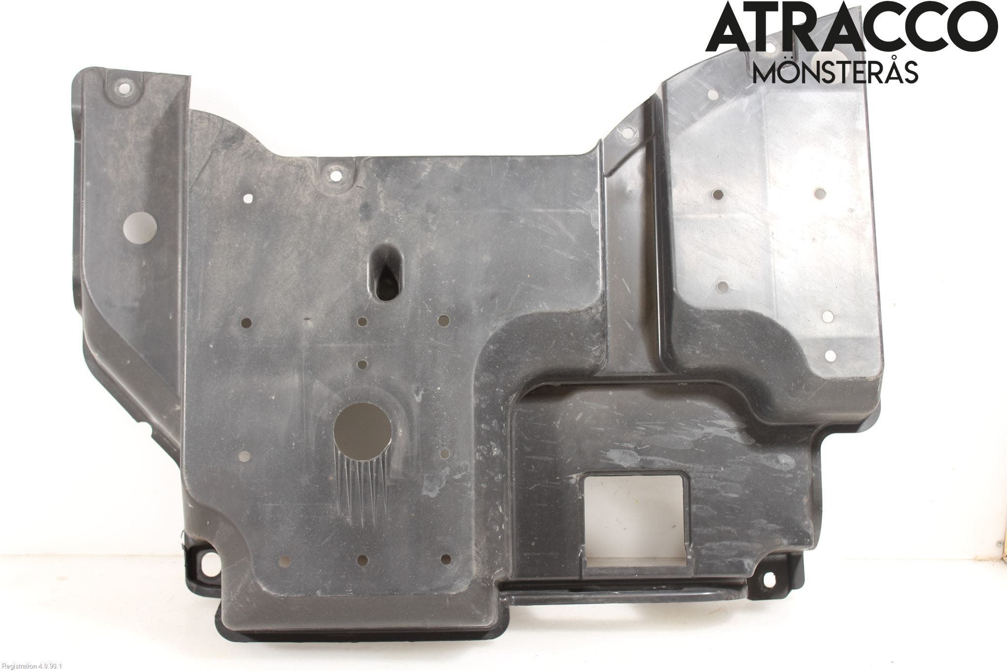 Toyota AURIS 13-19 Hasplåt Plåt-Plast