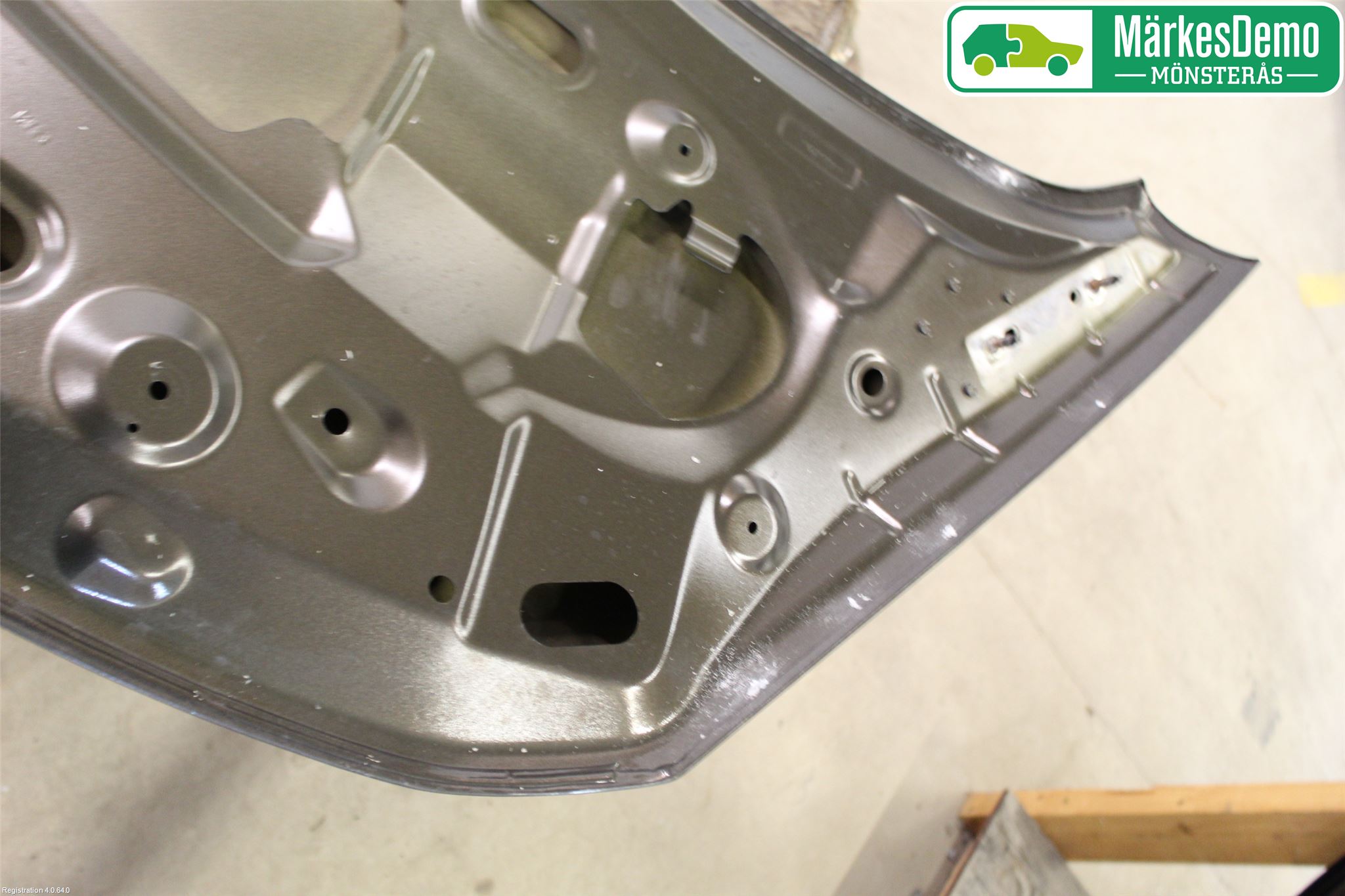 Peugeot 3008 09-16 Huv Fram