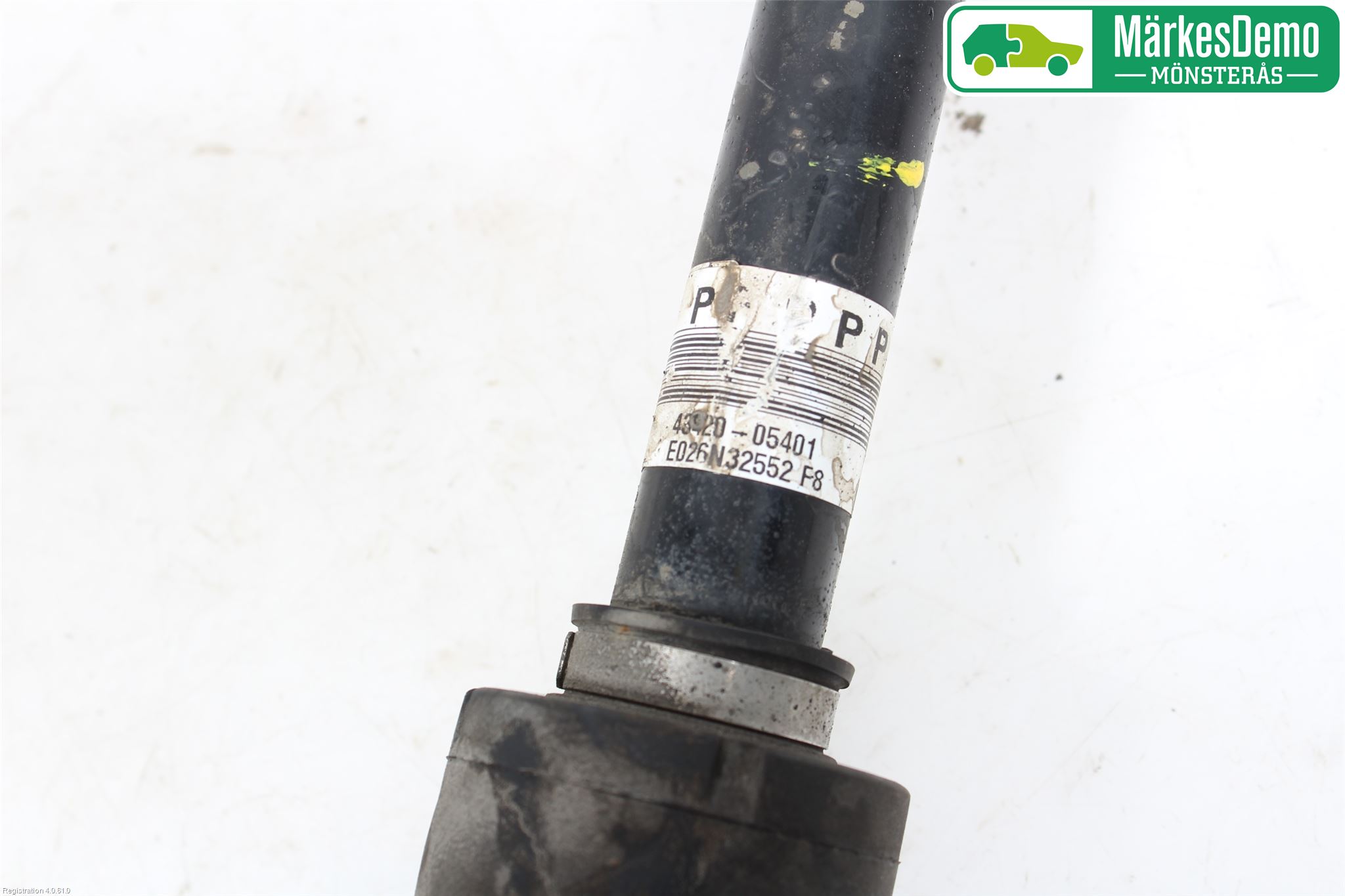Toyota AVENSIS 09-15 Drivaxel Fram Vänster