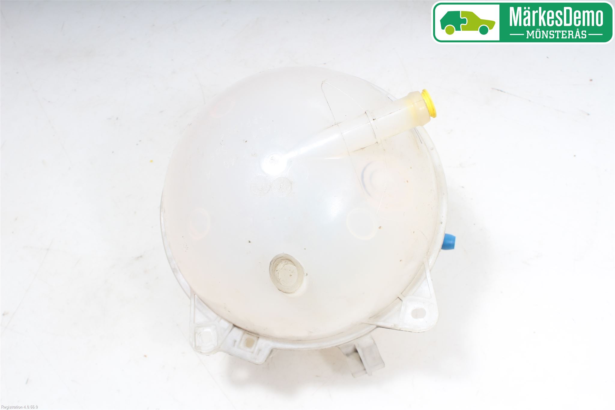 Volkswagen VW CADDY 11-15 Expansionstank