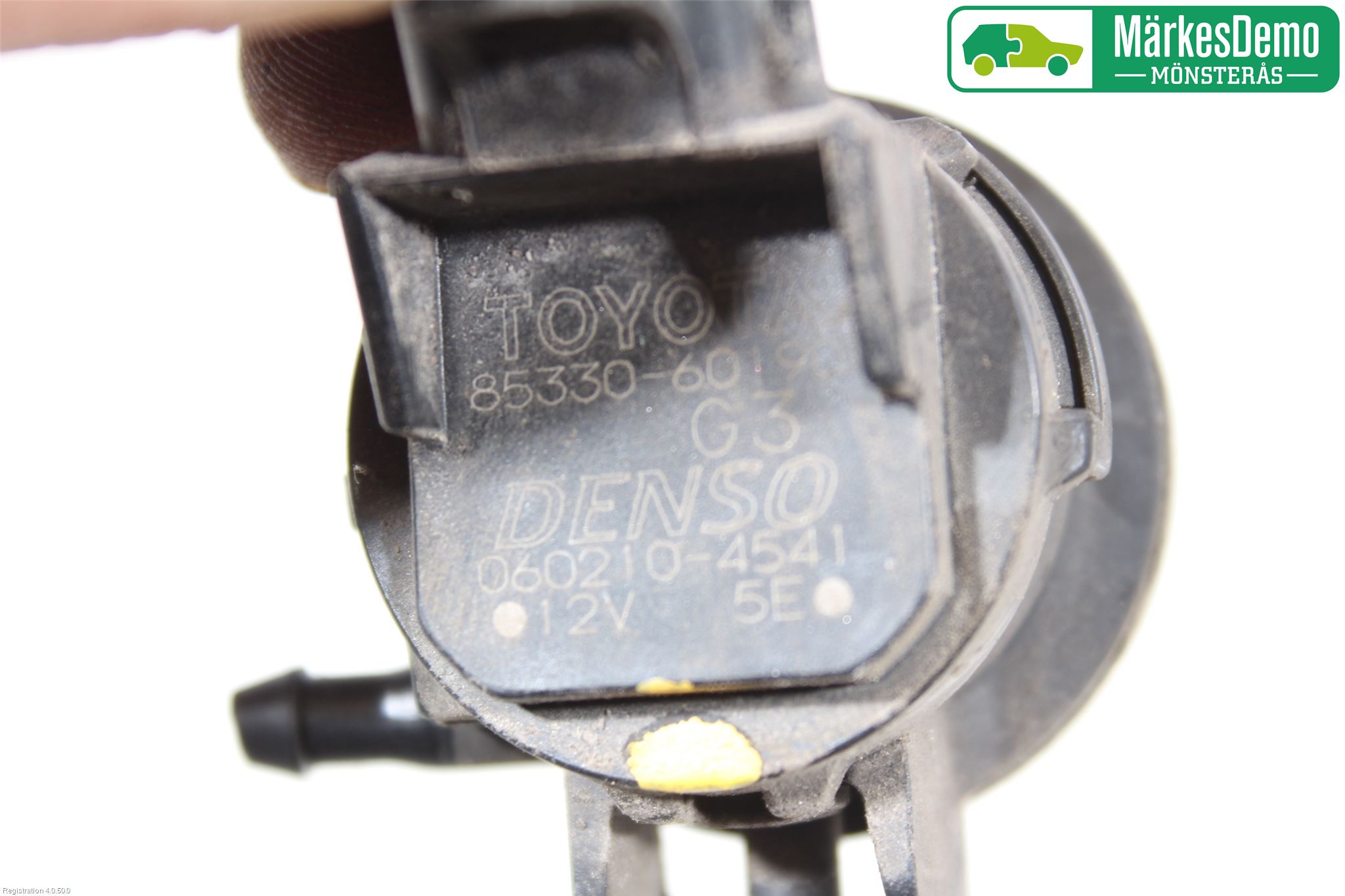 Toyota PREVIA 00- Spolarpump Vindruta