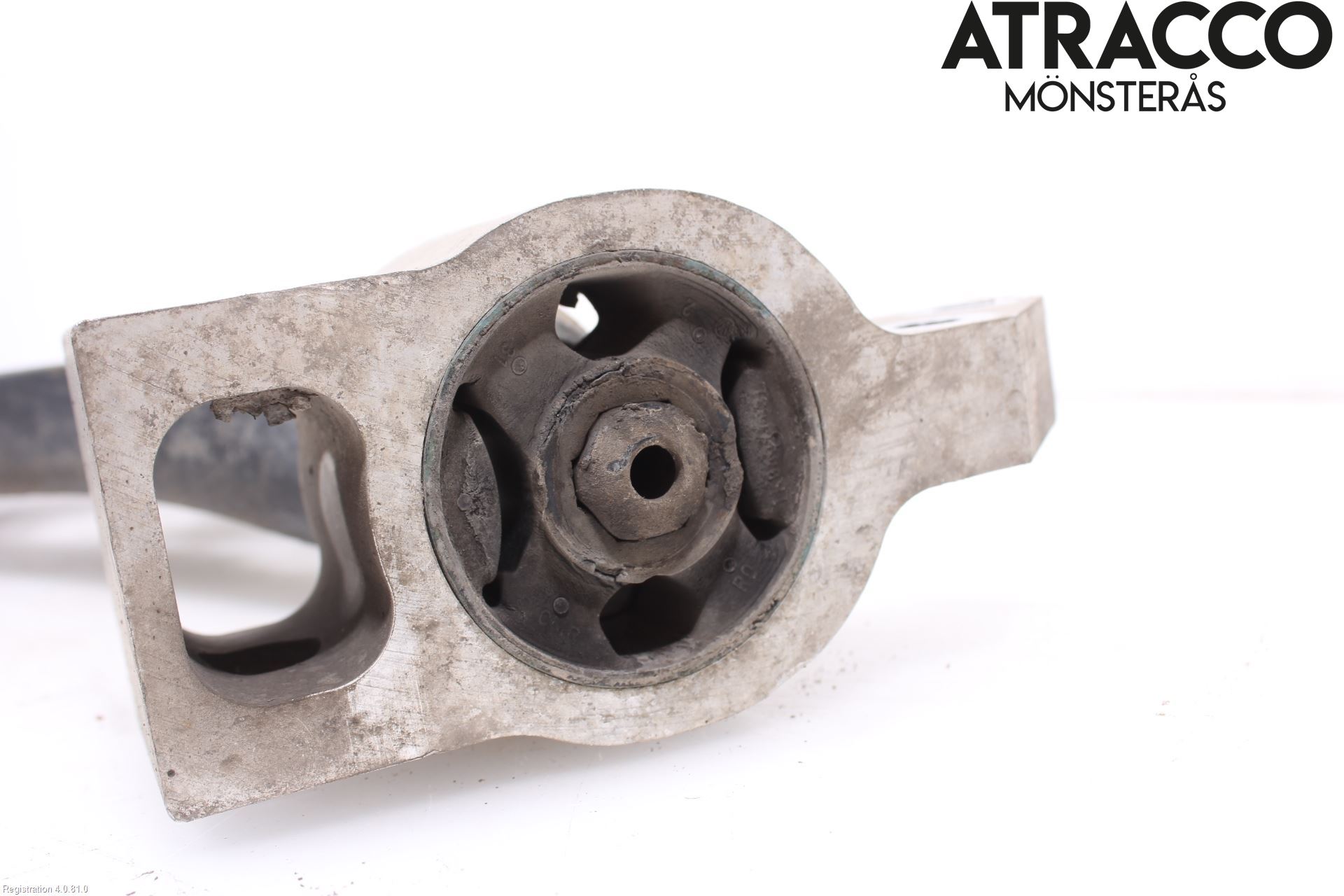 Volkswagen VW PASSAT 11-14 Bärarm Fram Undre Hö