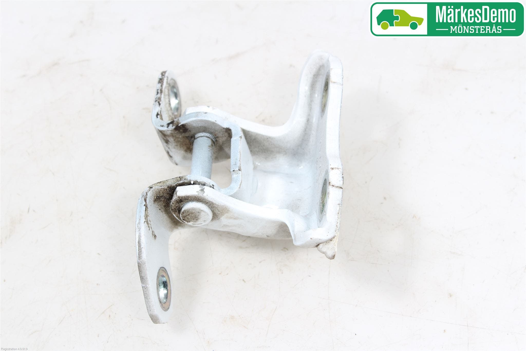 Toyota AVENSIS 09-15 Dörrgångjärn