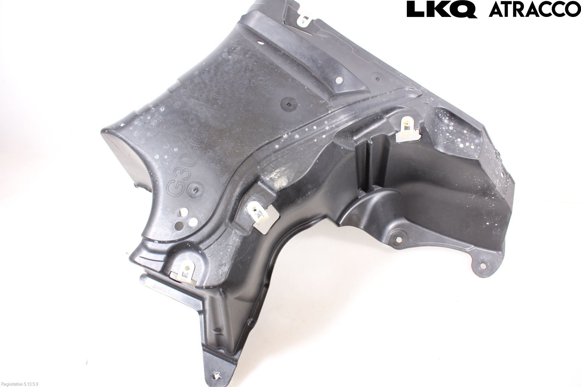BMW 5 G30/G31/F90 17-23 Hasplåt Plåt-Plast