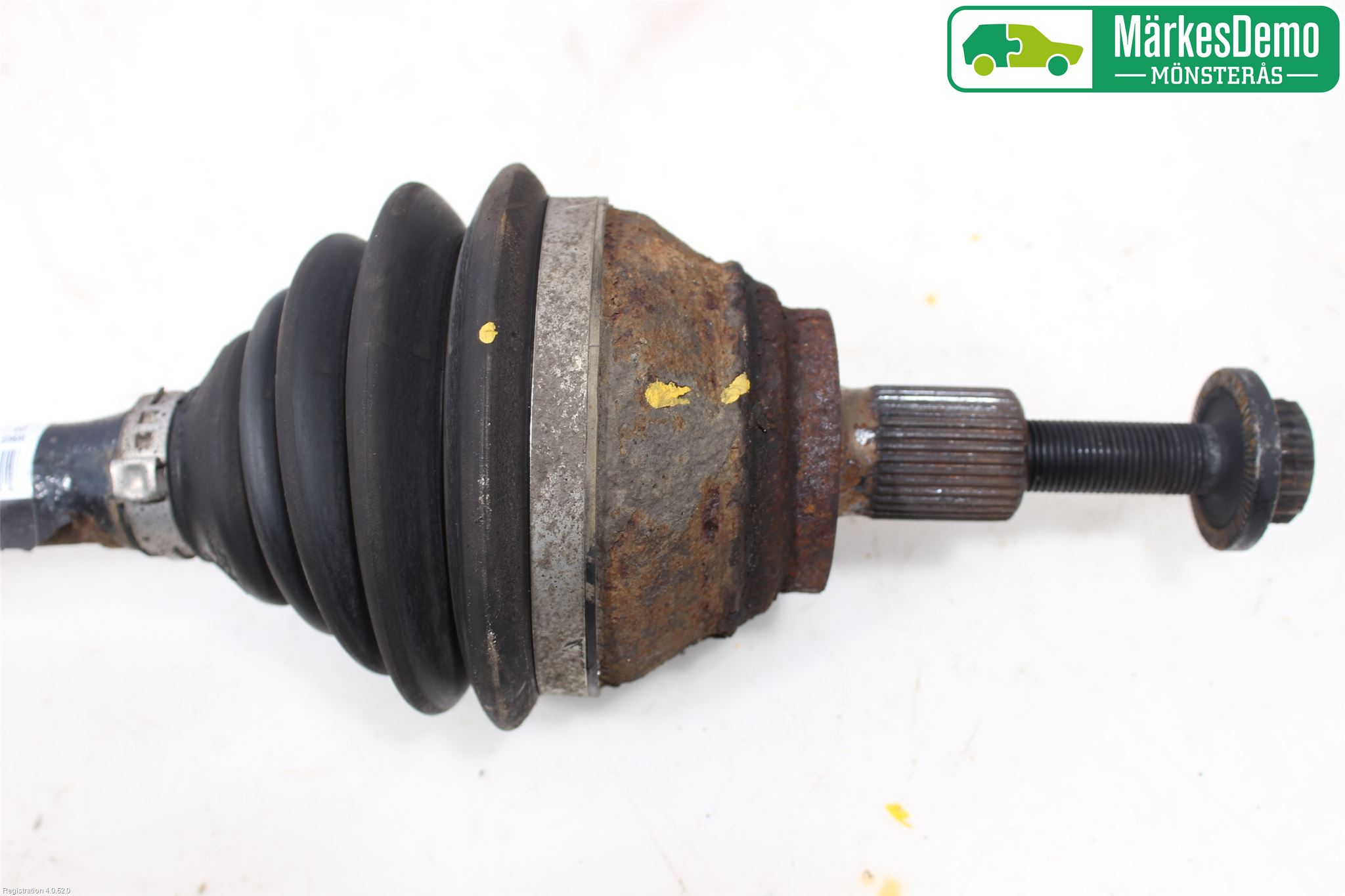 Volkswagen VW PASSAT 05-11 Drivaxel Fram Vänster