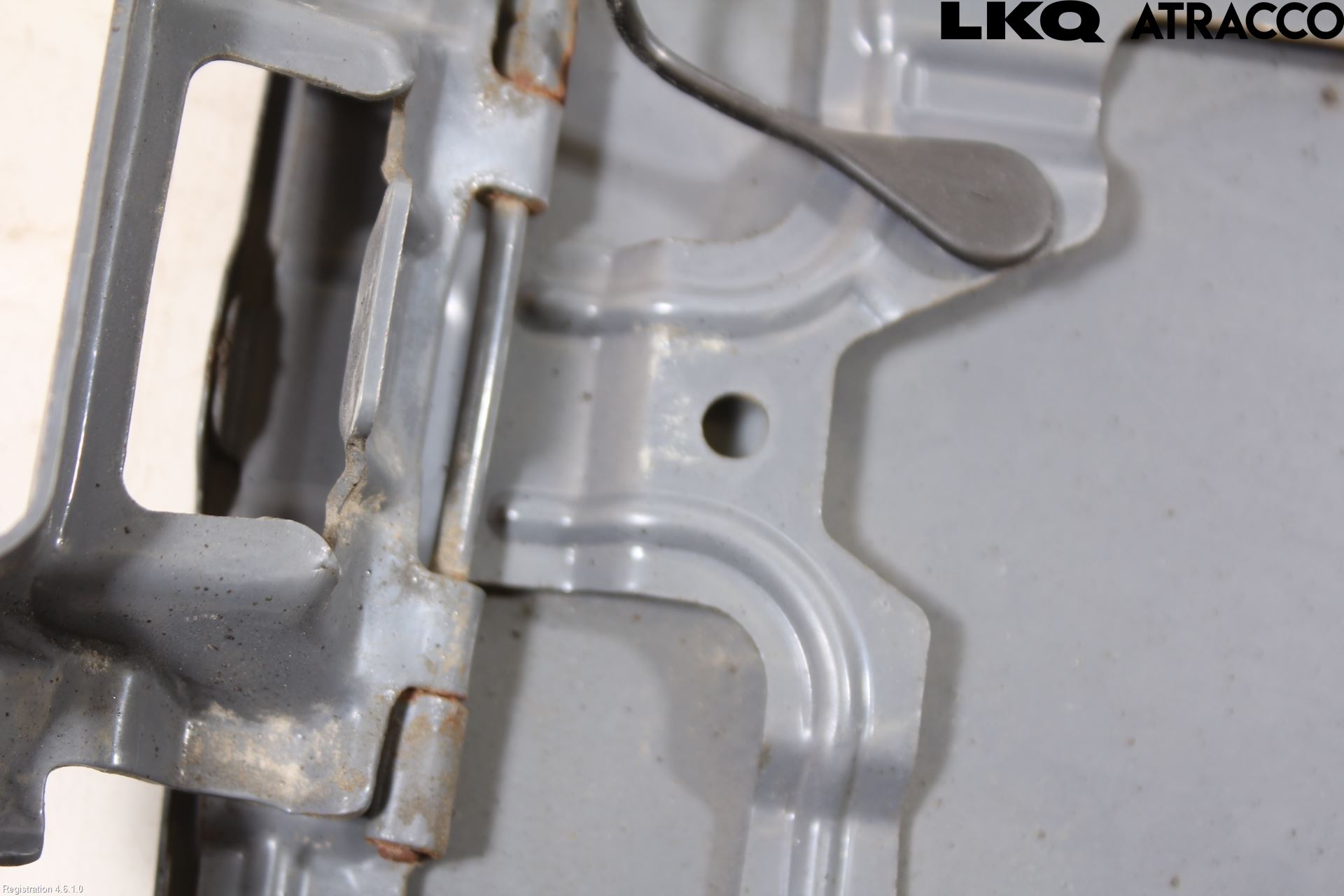 Mitsubishi L200 16-23 Tanklucka