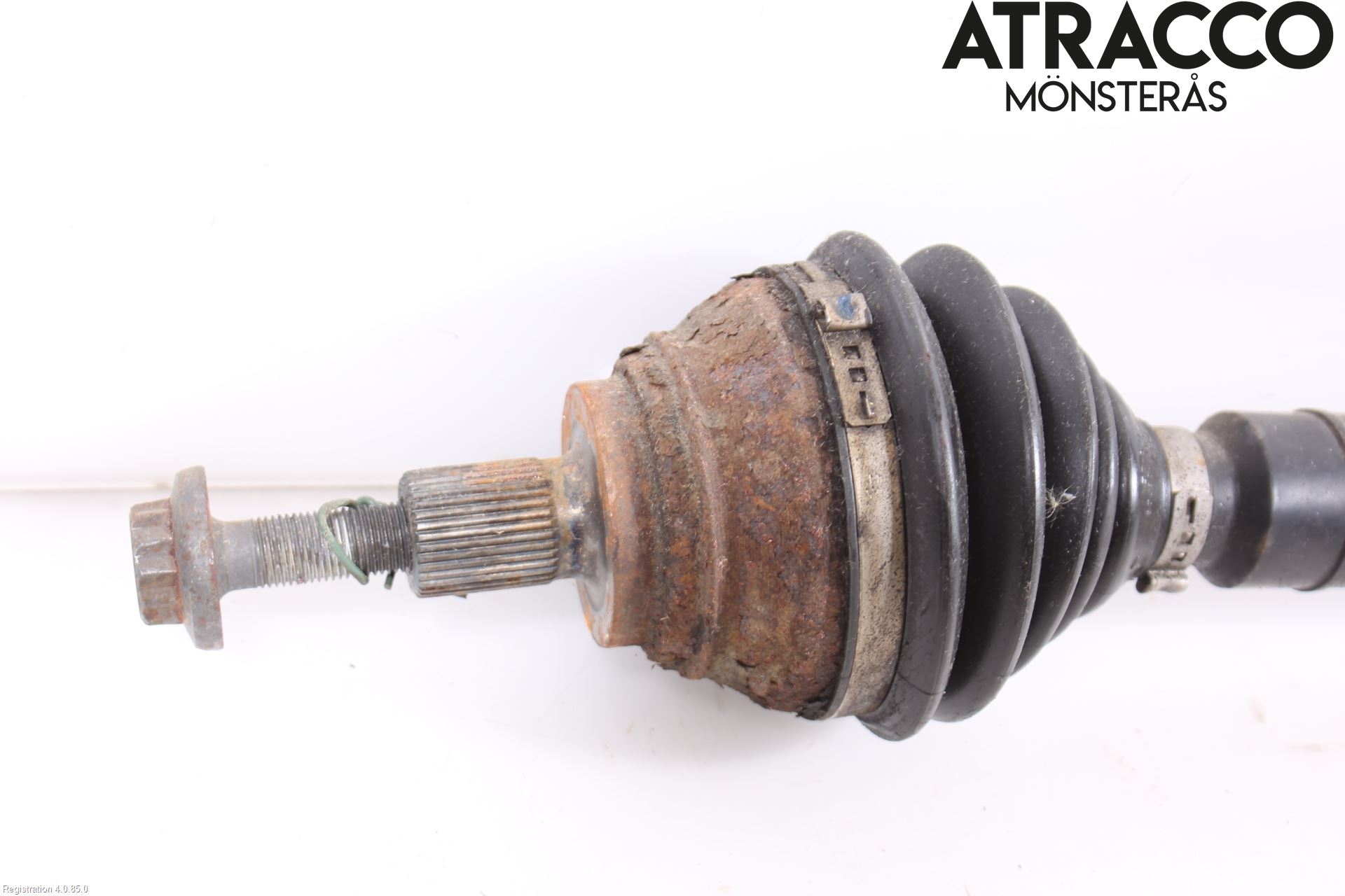 Skoda SUPERB 09-15 Drivaxel Fram Höger