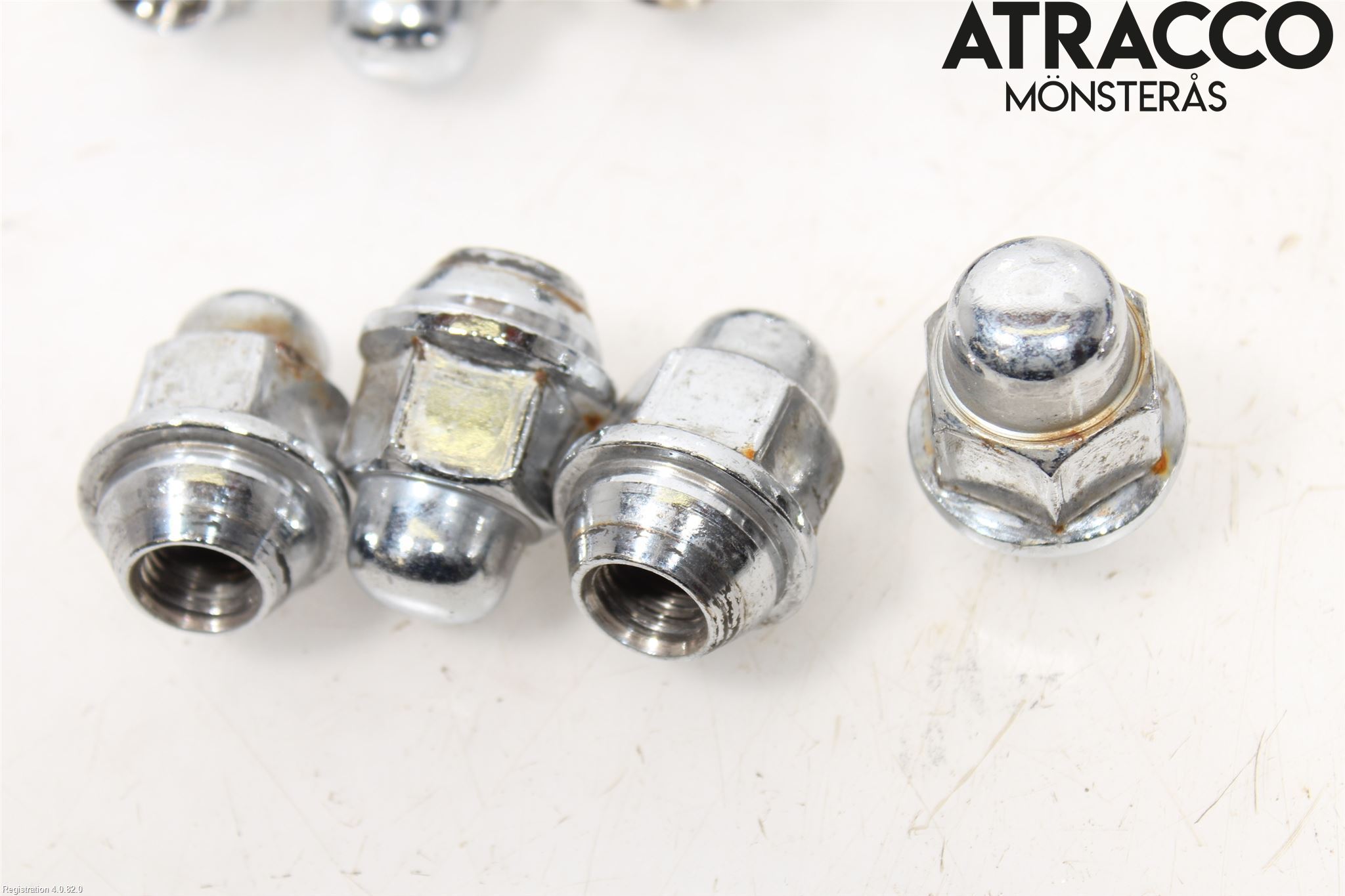 Hyundai i20 GB 15-20 Hjulmutter-Bult-Sats