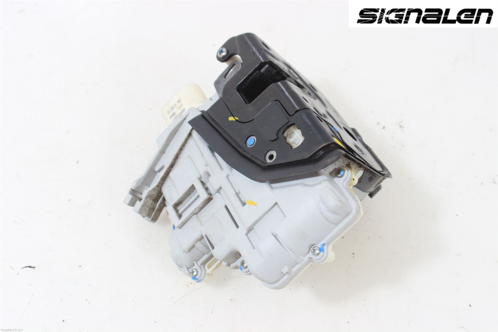 Audi A6/S6     05-11 Låskista-Dörrlås