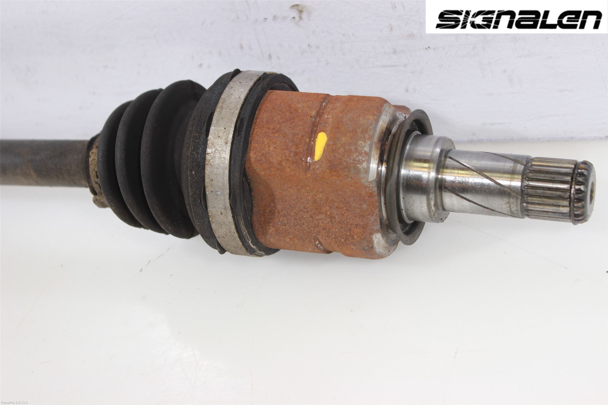 Opel CORSA D 07-14 Drivaxel Fram Vänster