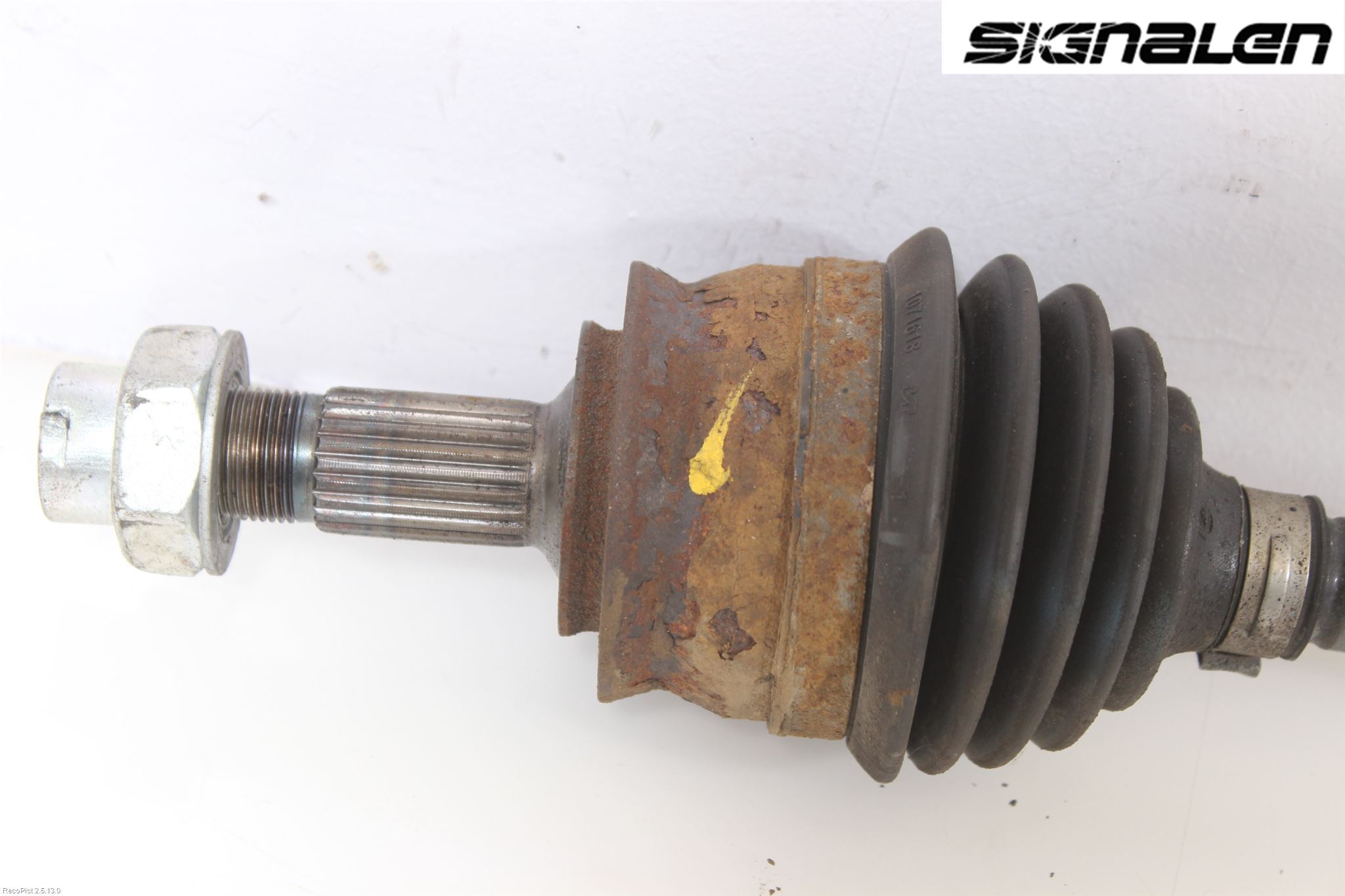 Opel CORSA D 07-14 Drivaxel Fram Höger