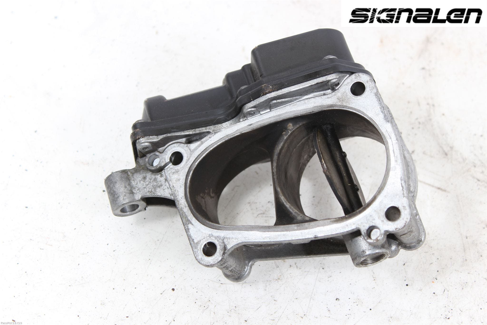 Audi A6 ALLROAD 12-18 Injspjällhus