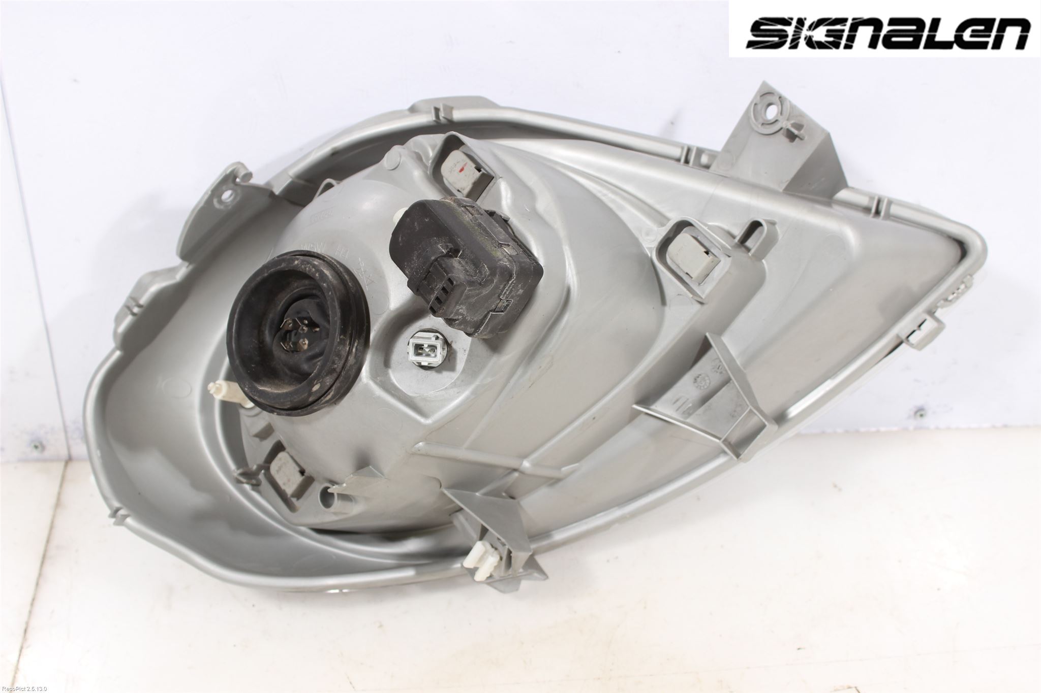 Opel VIVARO 01-14 Strålkastare Vänster