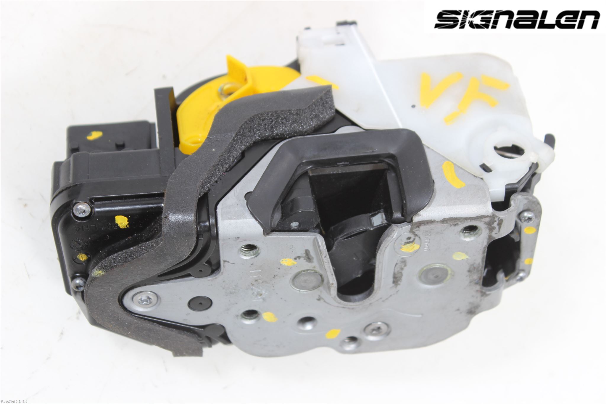 Opel ASTRA J 10-15 Låskista-Dörrlås