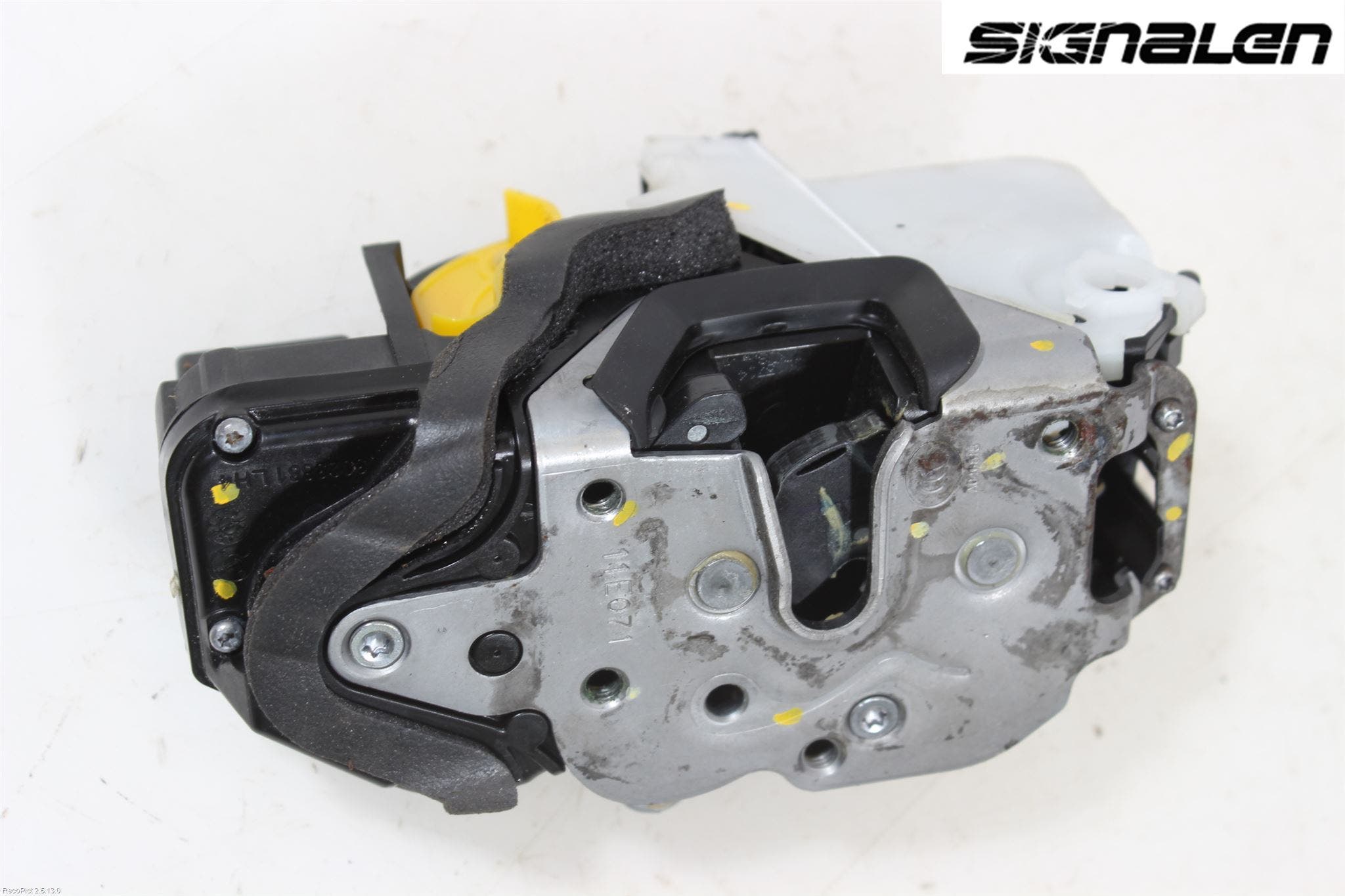 Opel ASTRA J 10-15 Låskista-Dörrlås