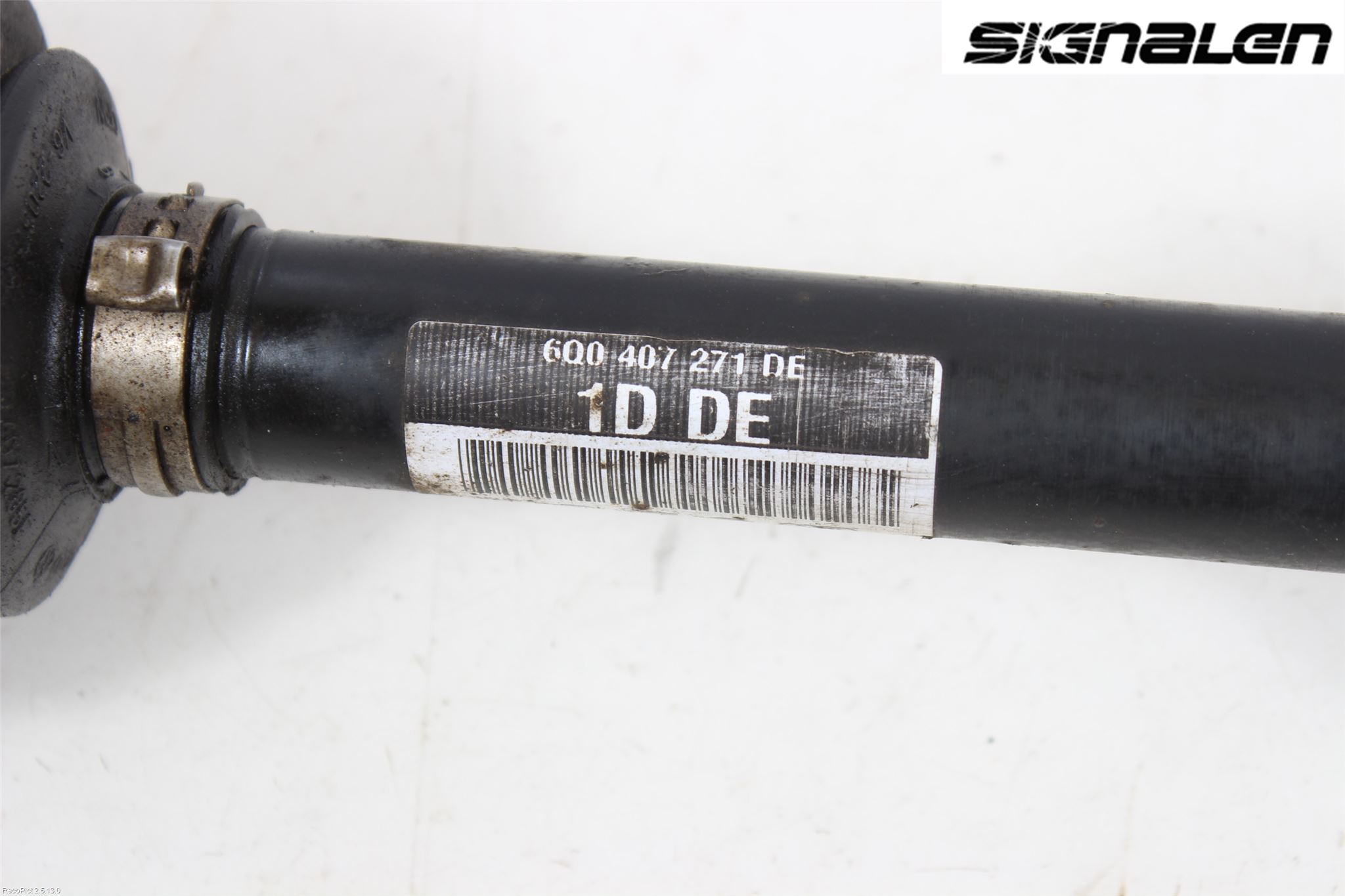 Volkswagen VW POLO 05-09 Drivaxel Fram Vänster
