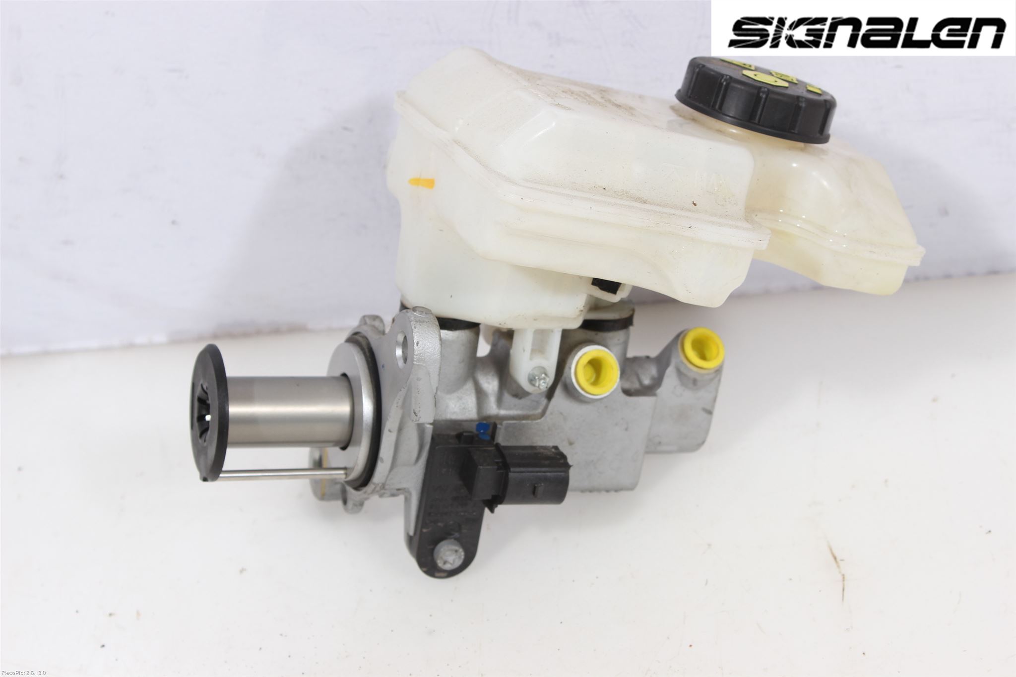 Volkswagen VW PASSAT 15-19 Broms Huvudcylinder